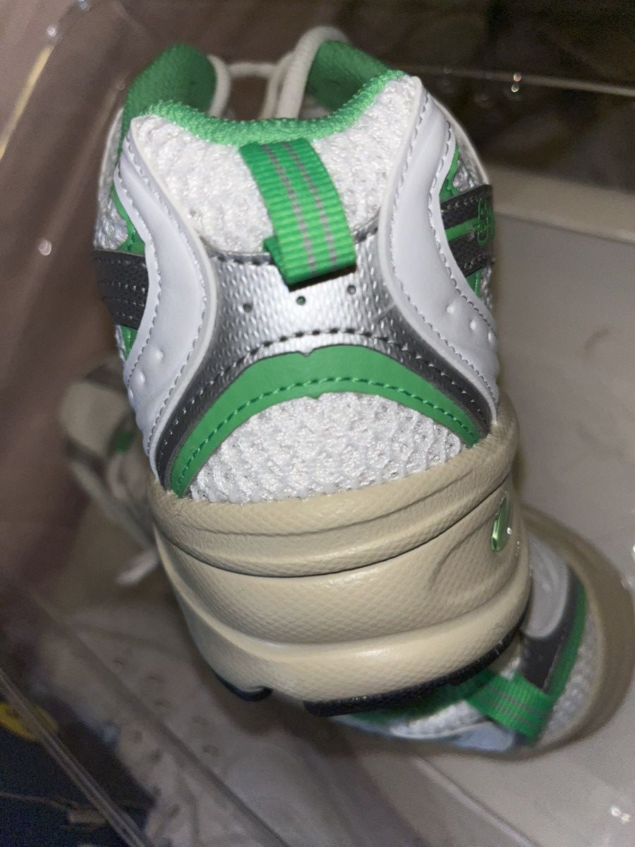 New Balance Size 9.5 New Balance 530 Pine Leaf White & Green Deadstock Size US 9.5 / EU 42-43 - 16 Thumbnail