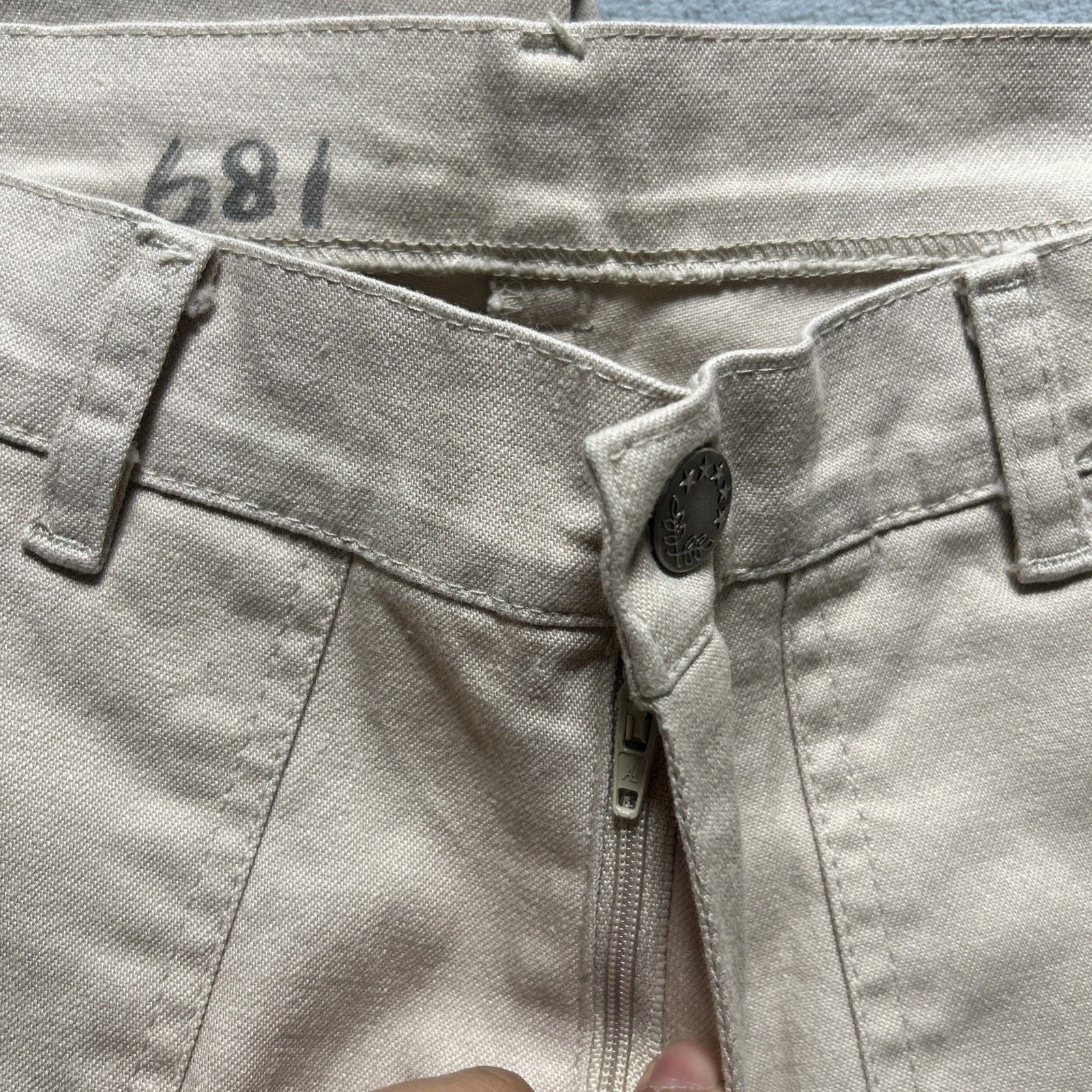 Abercrombie & Fitch Cargo Beyond Baggy Pants Womens 27x29 Dojo Flare Wide Leg Size 27" / US 4 / IT 40 - 5 Thumbnail