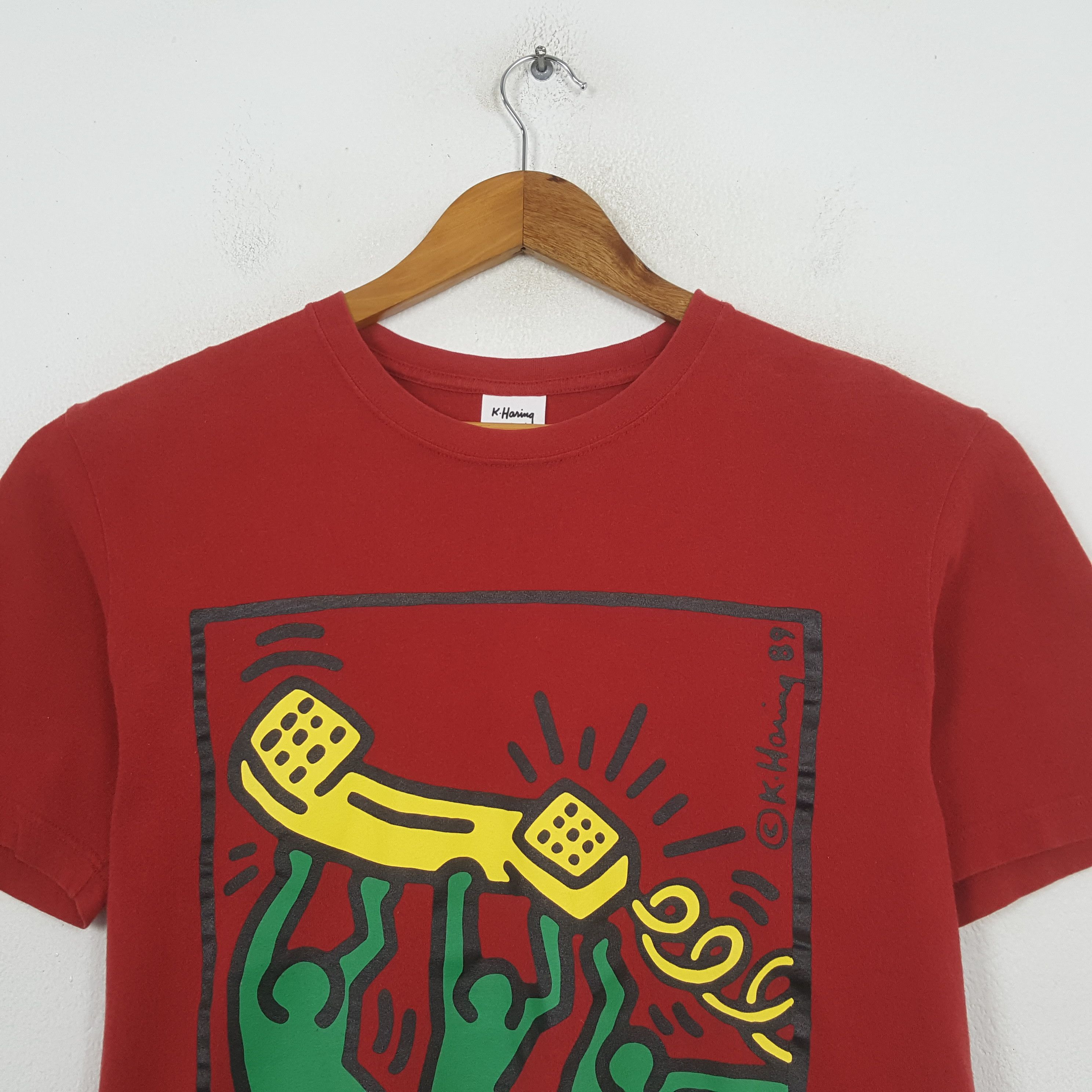 Keith Haring Vintage Keith Haring American Pop Art Artist T-Shirt C301N59 Size US M / EU 48-50 / 2 - 2 Thumbnail