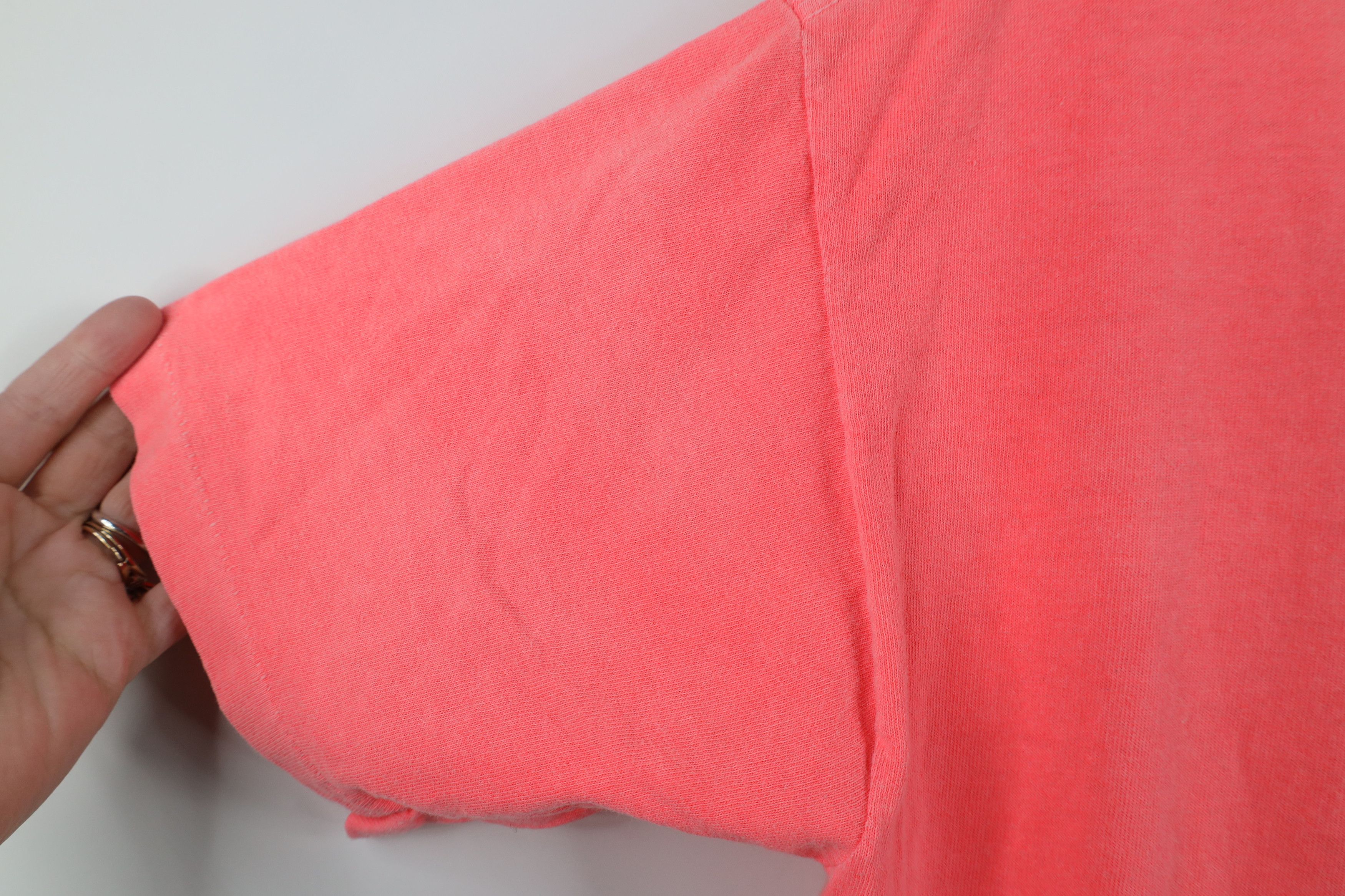 Vintage Vintage 90s Streetwear Spell Toledo Fish Art T-Shirt Pink Size M / US 6-8 / IT 42-44 - 5 Thumbnail