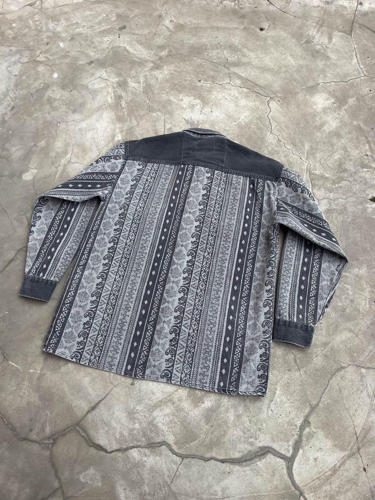 Vintage Ornamental Corduroy Shirt, Heavyweight Size US L / EU 52-54 / 3 - 3 Thumbnail