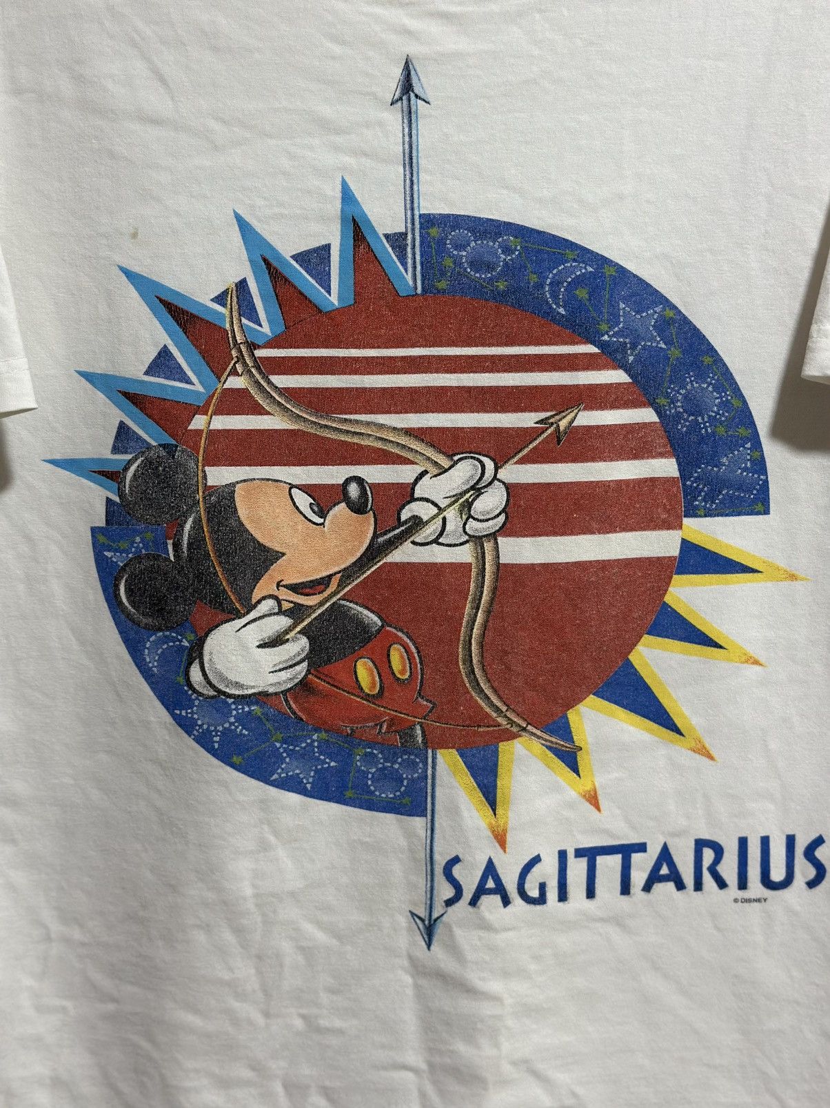 Disney Vintage 90s Mickey Unlimited Sagittarius Disney Faded Tee Size US L / EU 52-54 / 3 - 3 Thumbnail