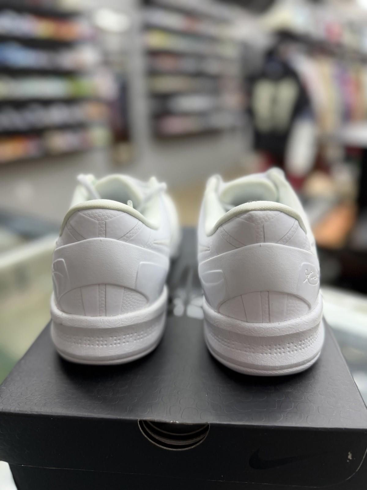 Nike Size 10 Nike Kobe 8 Protro Low Halo Triple White FJ9364-100 Size US 10 / EU 43 - 3 Thumbnail