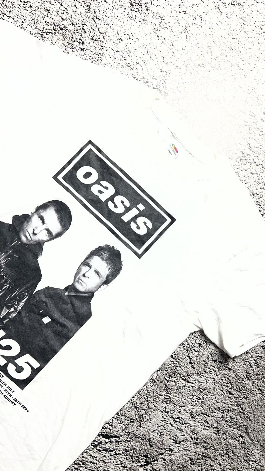 Band Tees 2025 Oasis live 25 UK United Kingdom tour t shirt Size US S / EU 44-46 / 1 - 2 Thumbnail