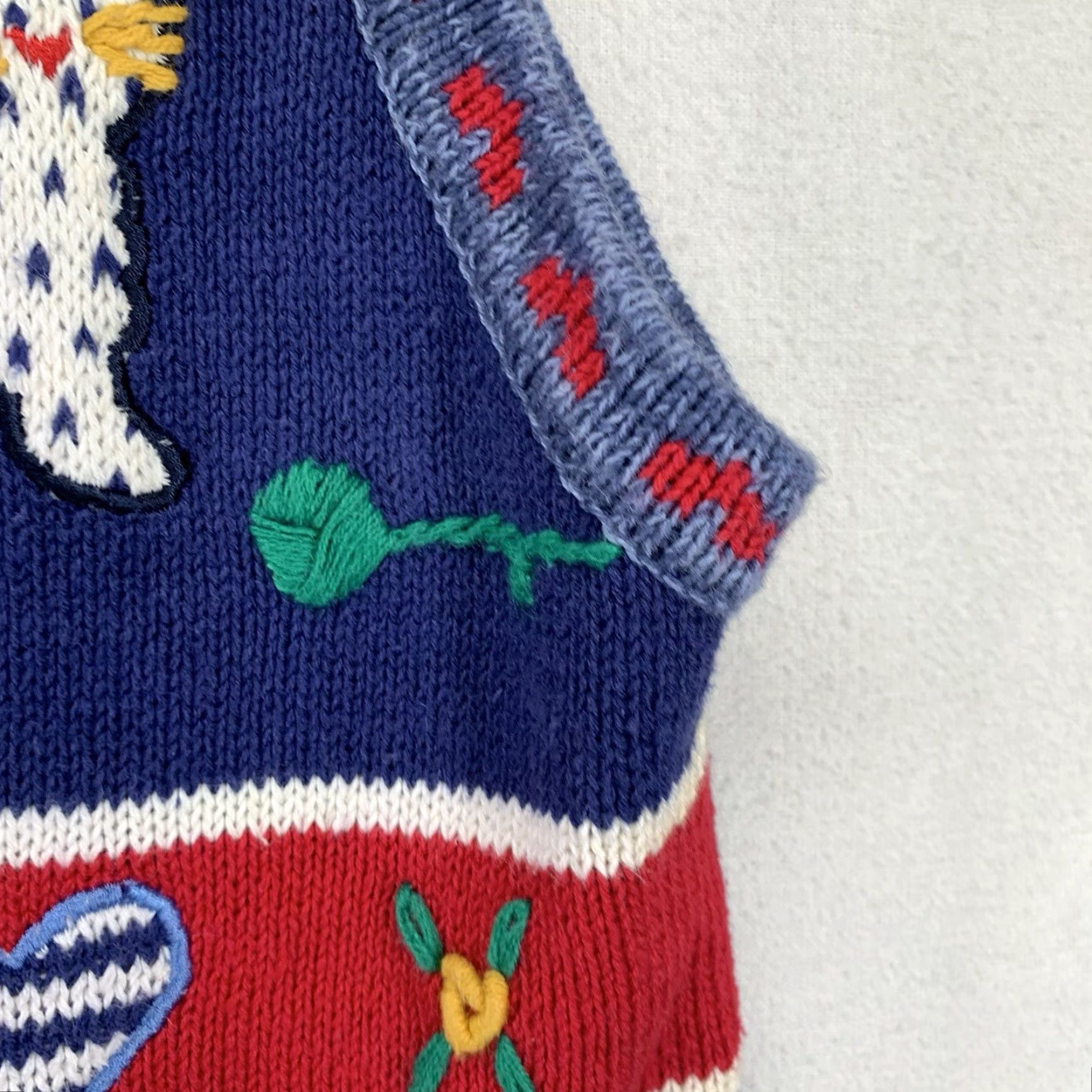 Vintage VINTAGE Koret City Blues Women's Sweater Vest Sleeveless Large Blue 90s Cat Hearts Knit Casual Size L / US 10 / IT 46 - 4 Thumbnail