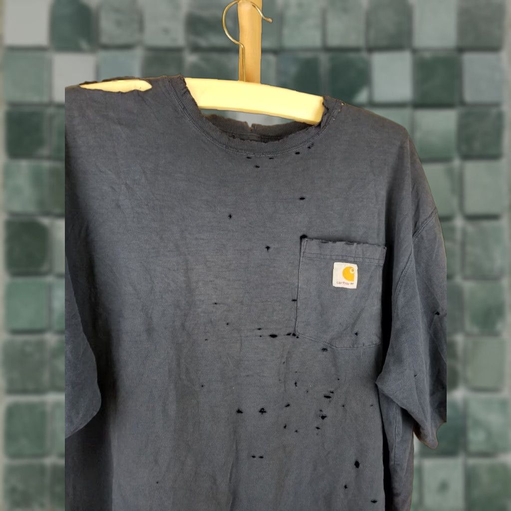 Carhartt VINTAGE Carhartt T-Shirt Navy 2XL Carhartt One Pocket Gradiant Sun Fade Trash/Grunge Cotton T-Shirt Size US XXL / EU 58 / 5 - 1 Thumbnail