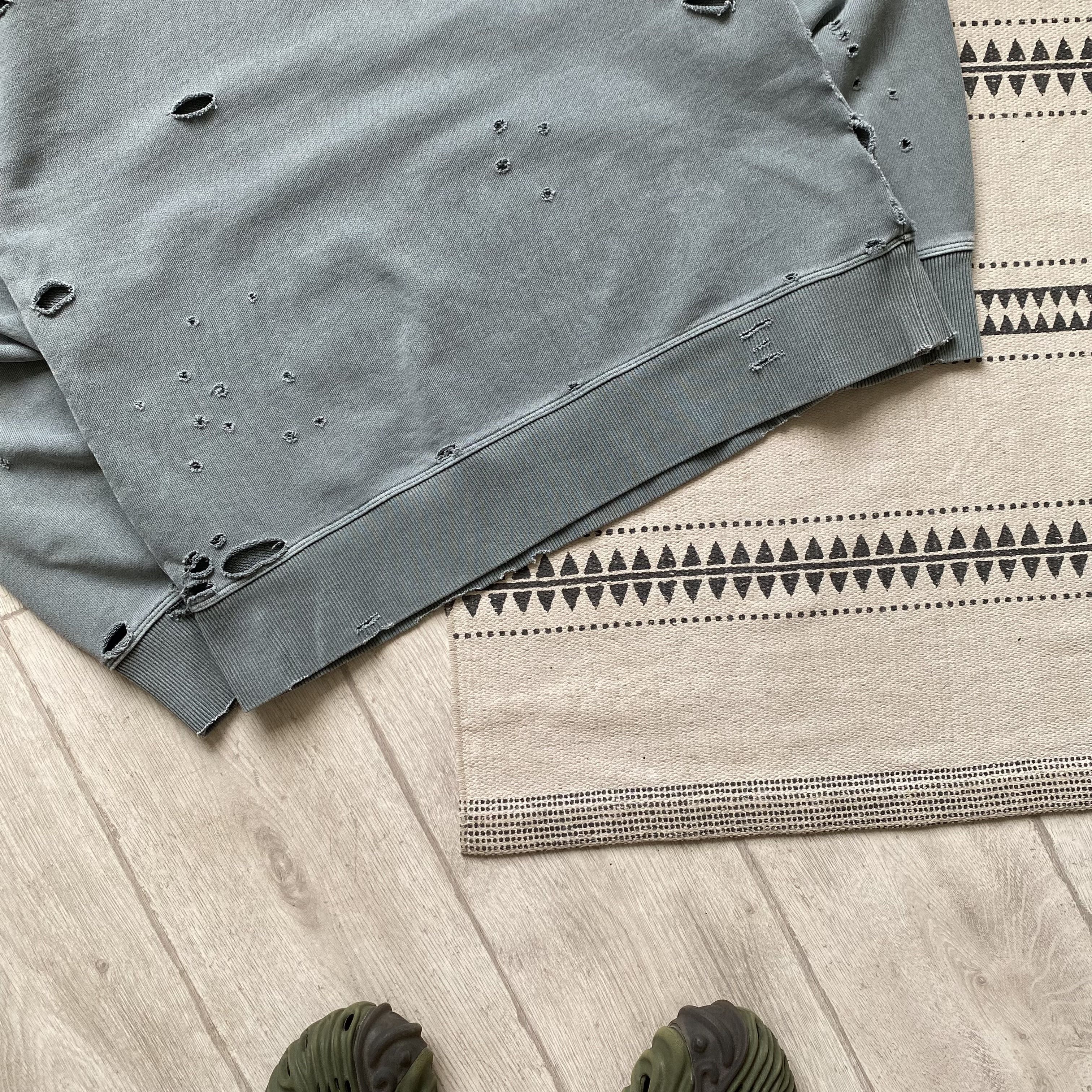Cos Designer COS Heavy Boxy Sweatshirt Distressed Custom Size US M / EU 48-50 / 2 - 3 Thumbnail