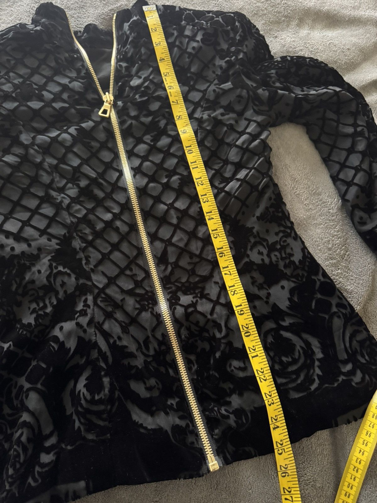 Balmain × H&M Balmain x H&M Black Velvet Jacket W/Gold Zipper Size 40 US M Size S / US 4 / IT 40 - 12 Thumbnail