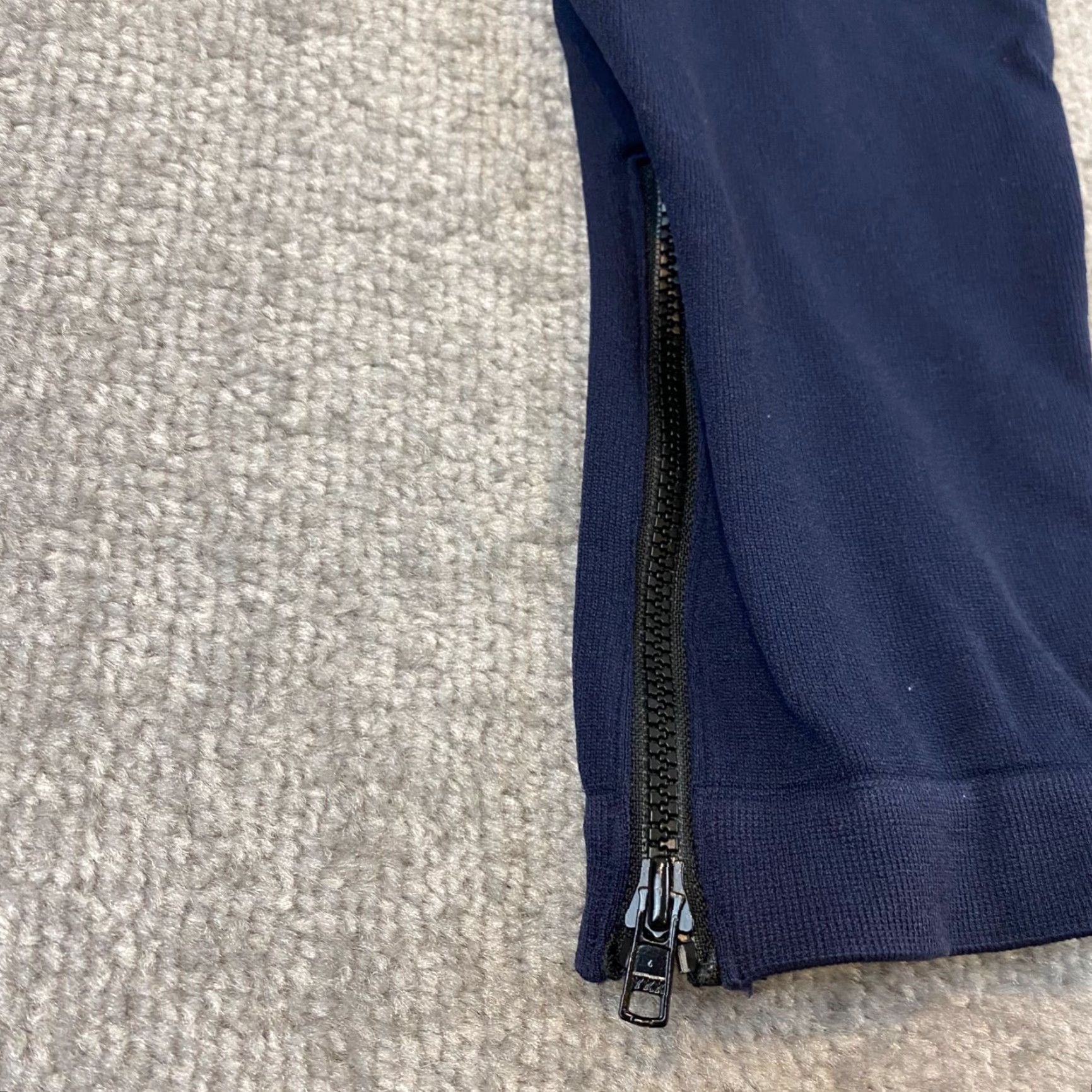 Spanx SPANX Leggings Womens XL Navy Blue Mid Rise Ankle Zip 26" Inseam Workout Pants Size 40" / US 18 - 6 Thumbnail