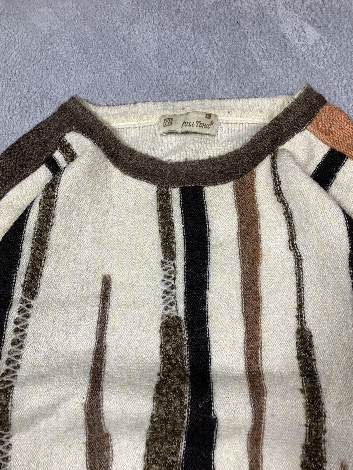 Other Vintage 90s Coloured sweater Japanese streetwear size L Size US L / EU 52-54 / 3 - 5 Thumbnail