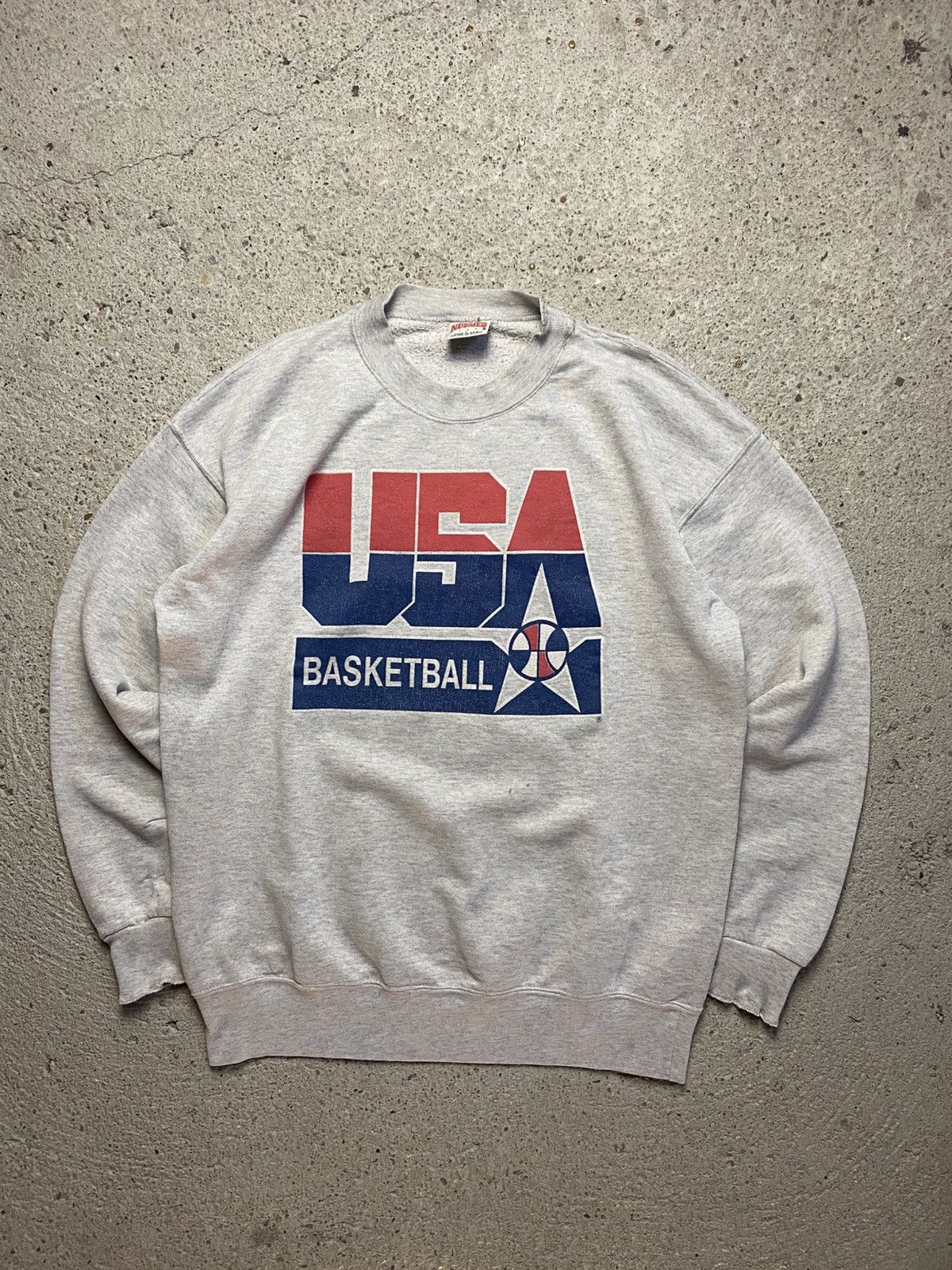 Nutmeg Vintage nutmeg usa basketball sweatshirt grey america baggy Size US L / EU 52-54 / 3 - 1 Thumbnail