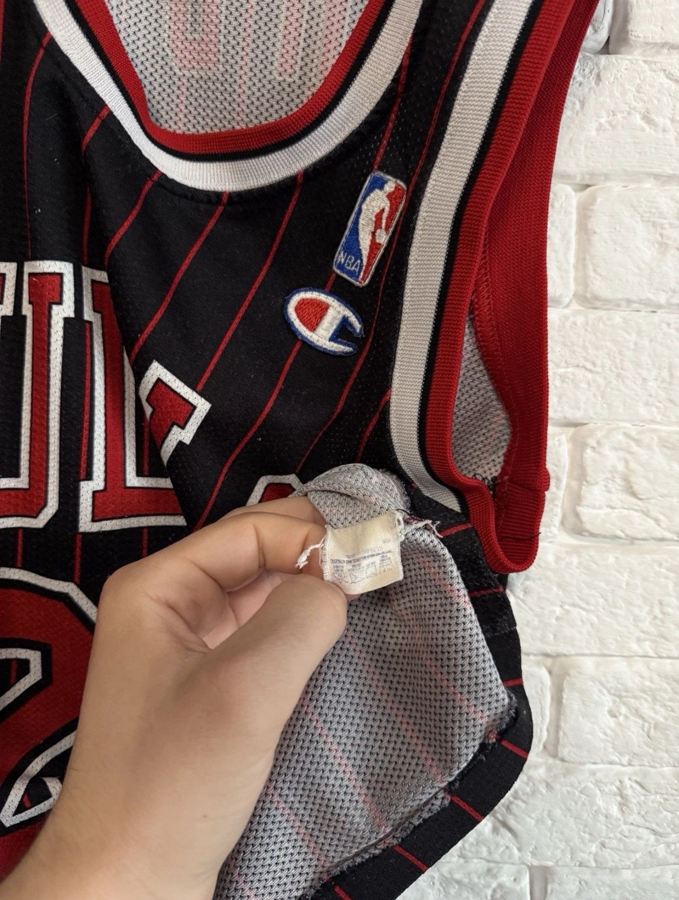 Champion Vintage NBA Champion Chicago Bulls MICHAEL JORDAN 23 Jersey Size US S / EU 44-46 / 1 - 5 Thumbnail