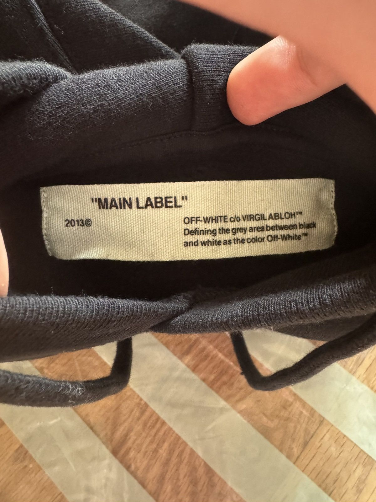 Off-White c/o VIRGIL ABLOH Black'Women Movie Over' Sweatshirt Size XS Size US XS / EU 42 / 0 - 13 Thumbnail