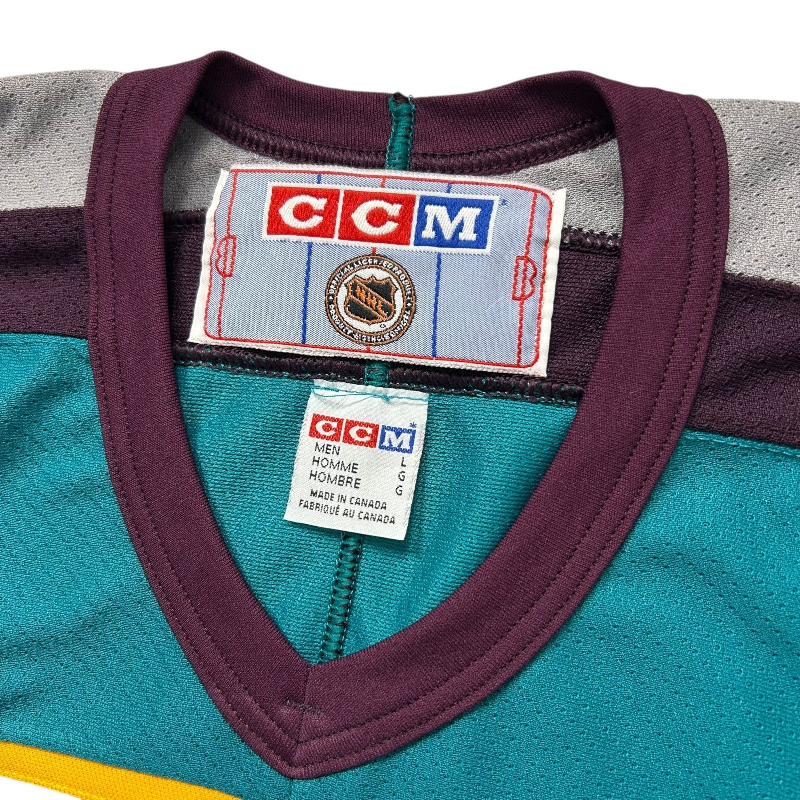 NHL VTG 90s MIGHTY DUCKS CCM HOCKEY JERSEY SIZE L MADE IN CANADA Size US L / EU 52-54 / 3 - 5 Thumbnail