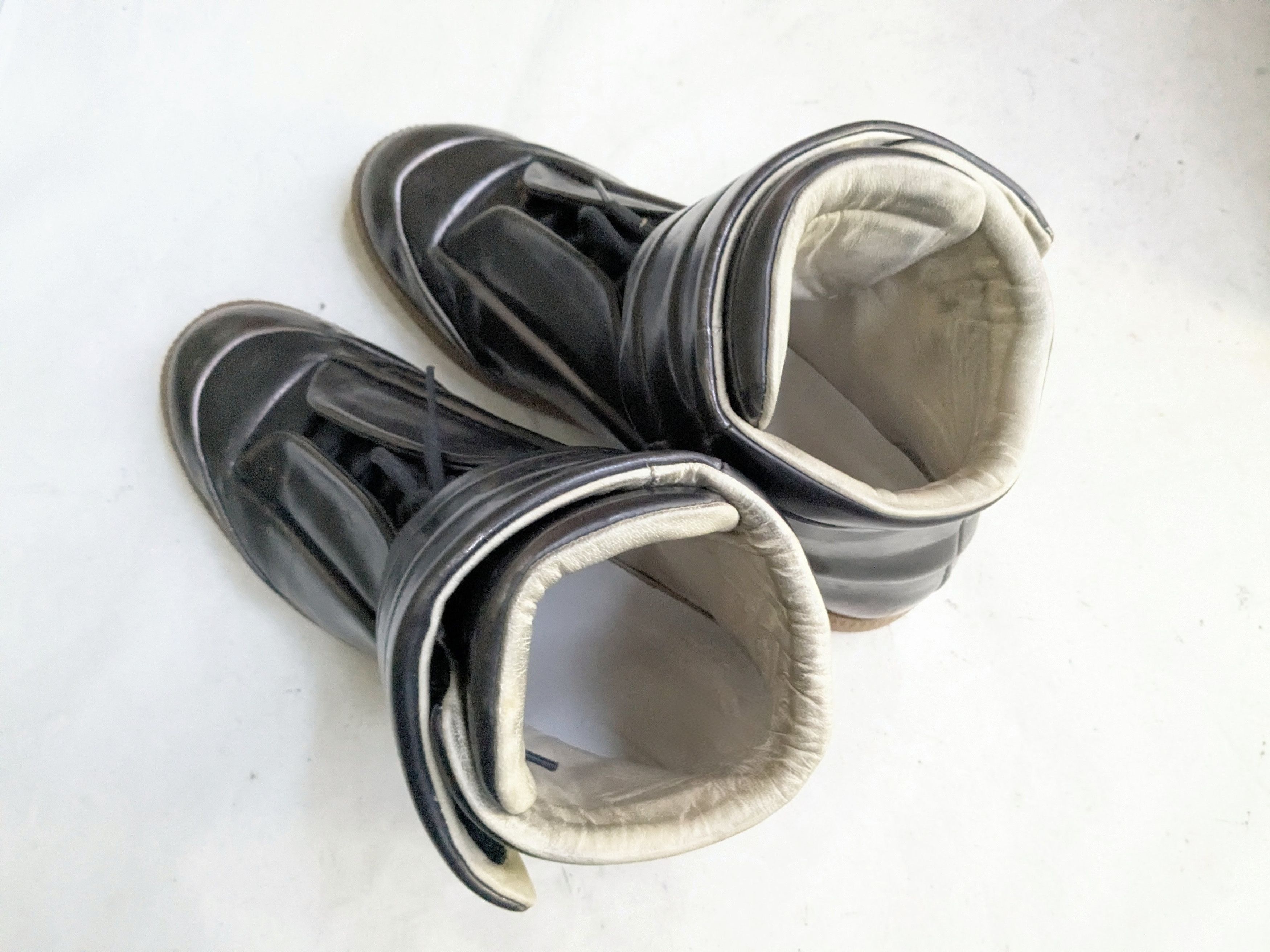 Maison Margiela Maison Margiela Future 9 42 High Tops Leather Gum Size US 9 / EU 42 - 18 Thumbnail