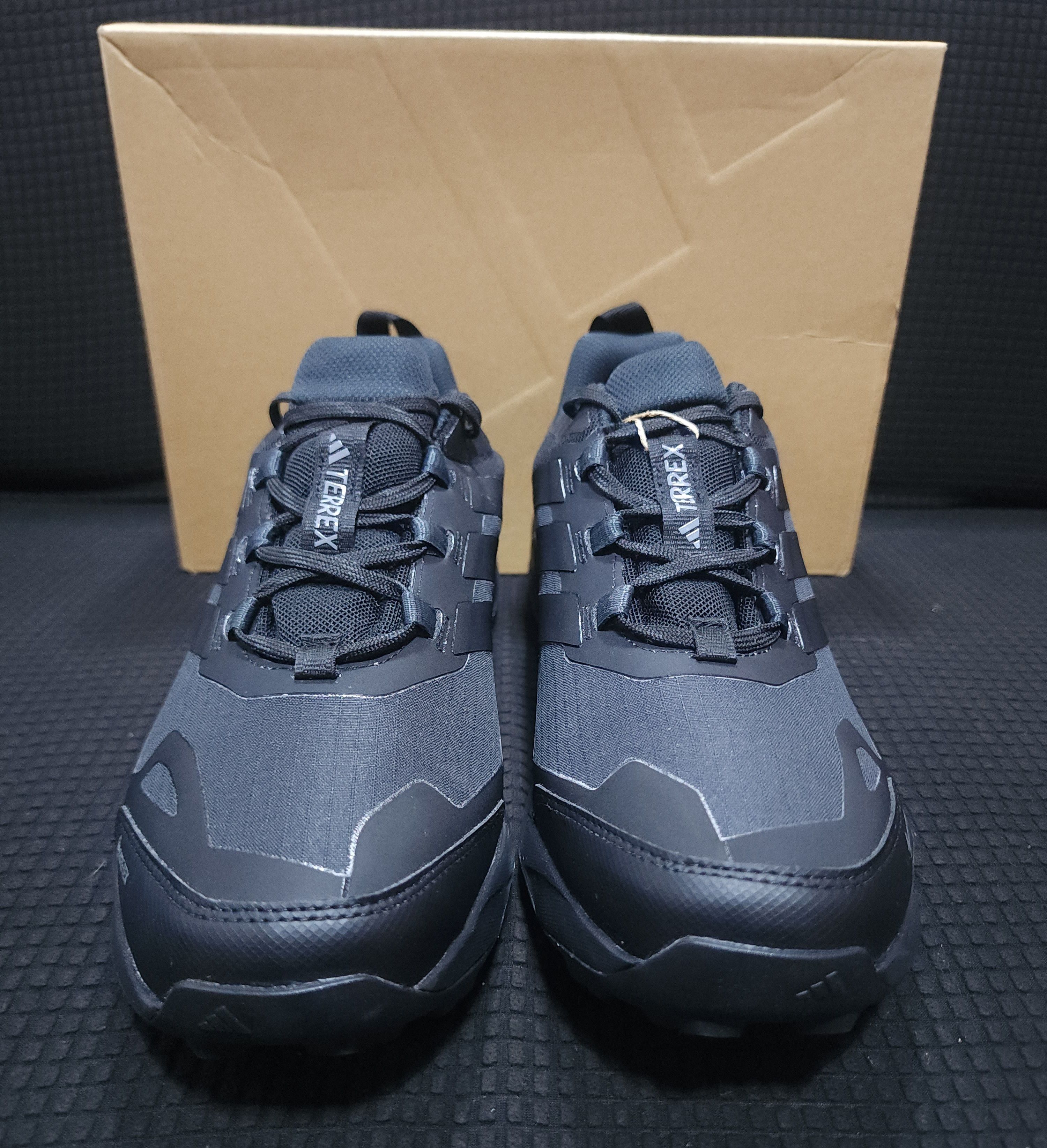 Adidas Adidas Jq2210 Terrex Skychaser AX5 Gore-tex hiking shoes Size US 9.5 / EU 42-43 - 3 Thumbnail
