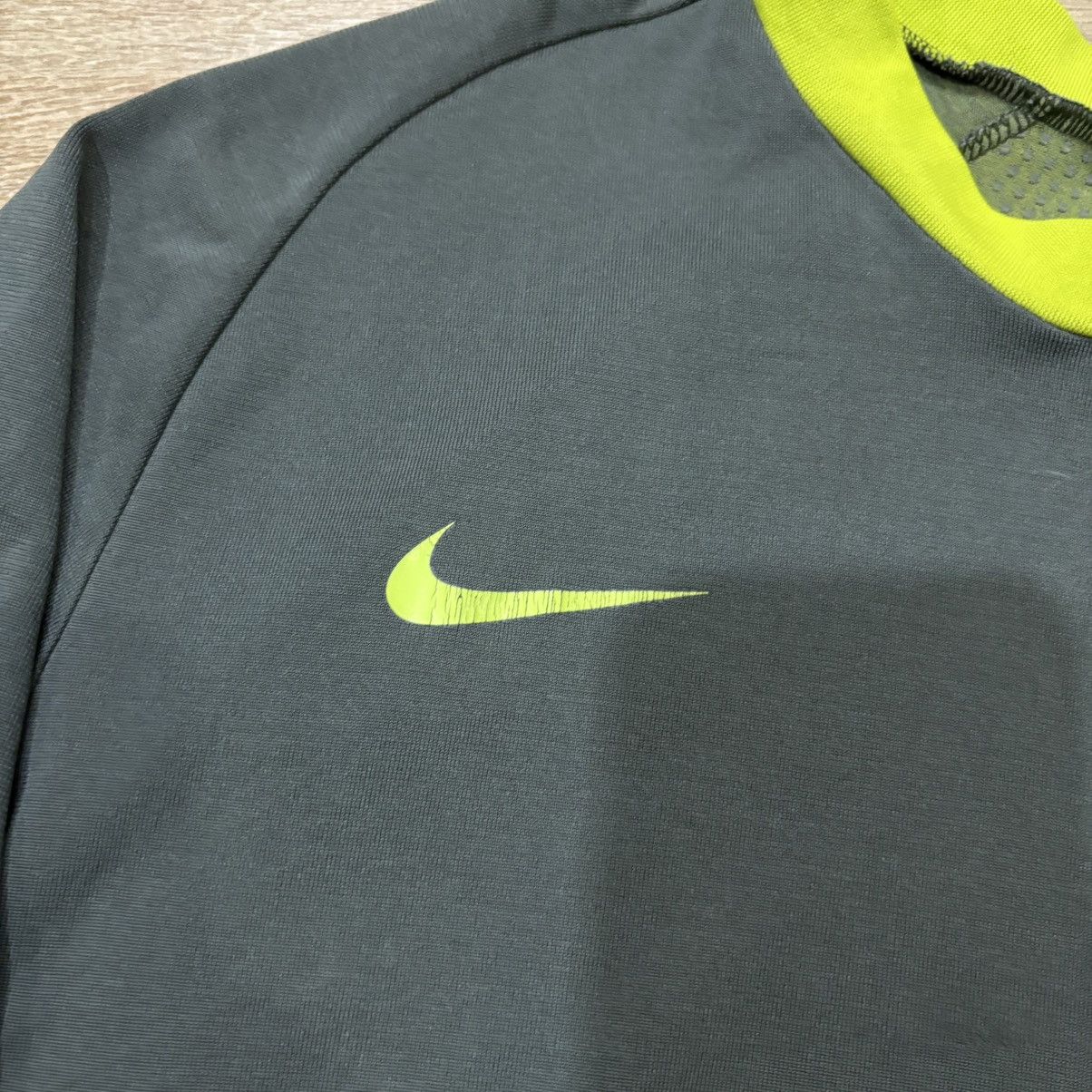 Nike Vintage Nike Total 90 T Shirt Size US L / EU 52-54 / 3 - 7 Thumbnail