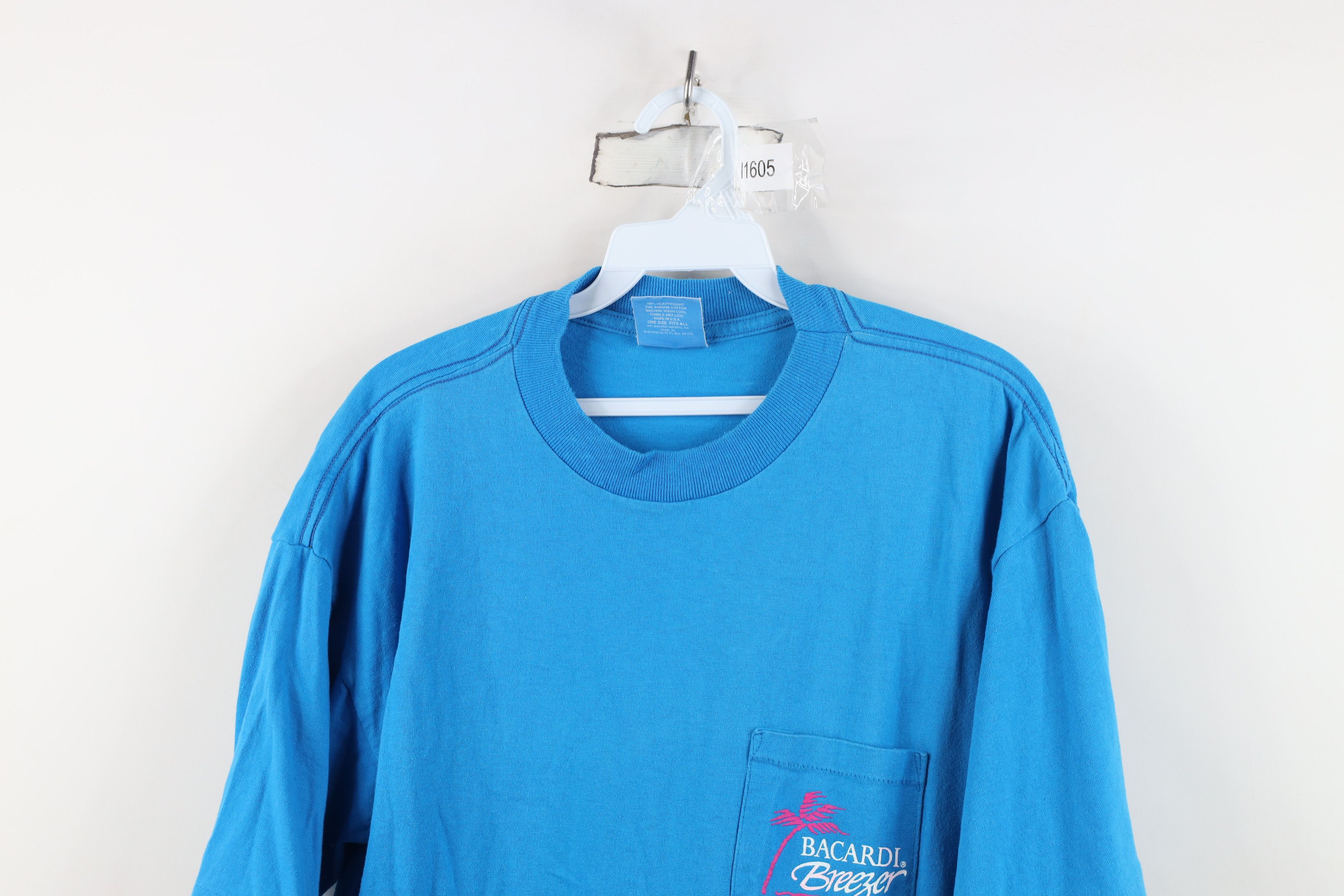 Vintage Vintage 90s Bacardi Rum Breezer Spell Out Pocket T-Shirt USA Size US XL / EU 56 / 4 - 2 Thumbnail