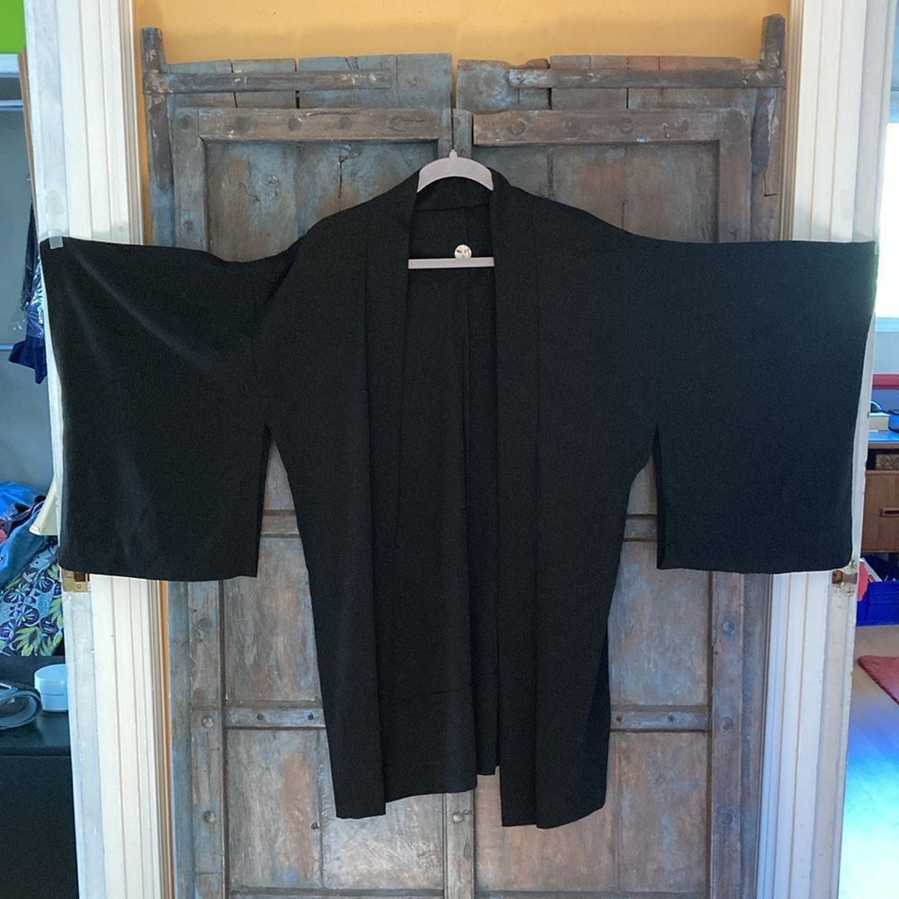 Handmade Japanese Style Black Kimono with Interior Tie One Size Sand Size ONE SIZE - 3 Thumbnail