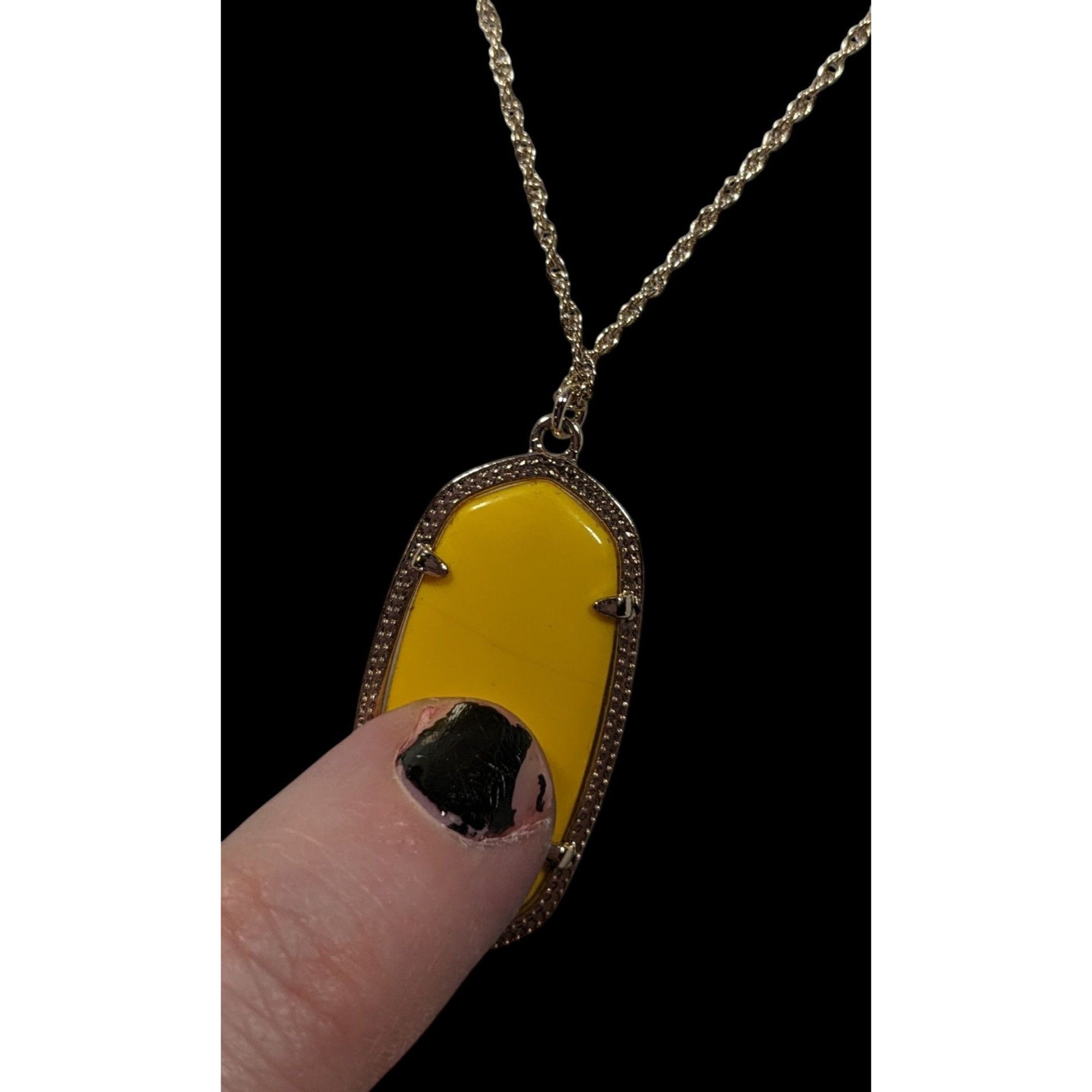 Kendra Scott Kendra Scott Preppy Yellow And Gold Tone Pendant Necklace Size ONE SIZE - 3 Thumbnail