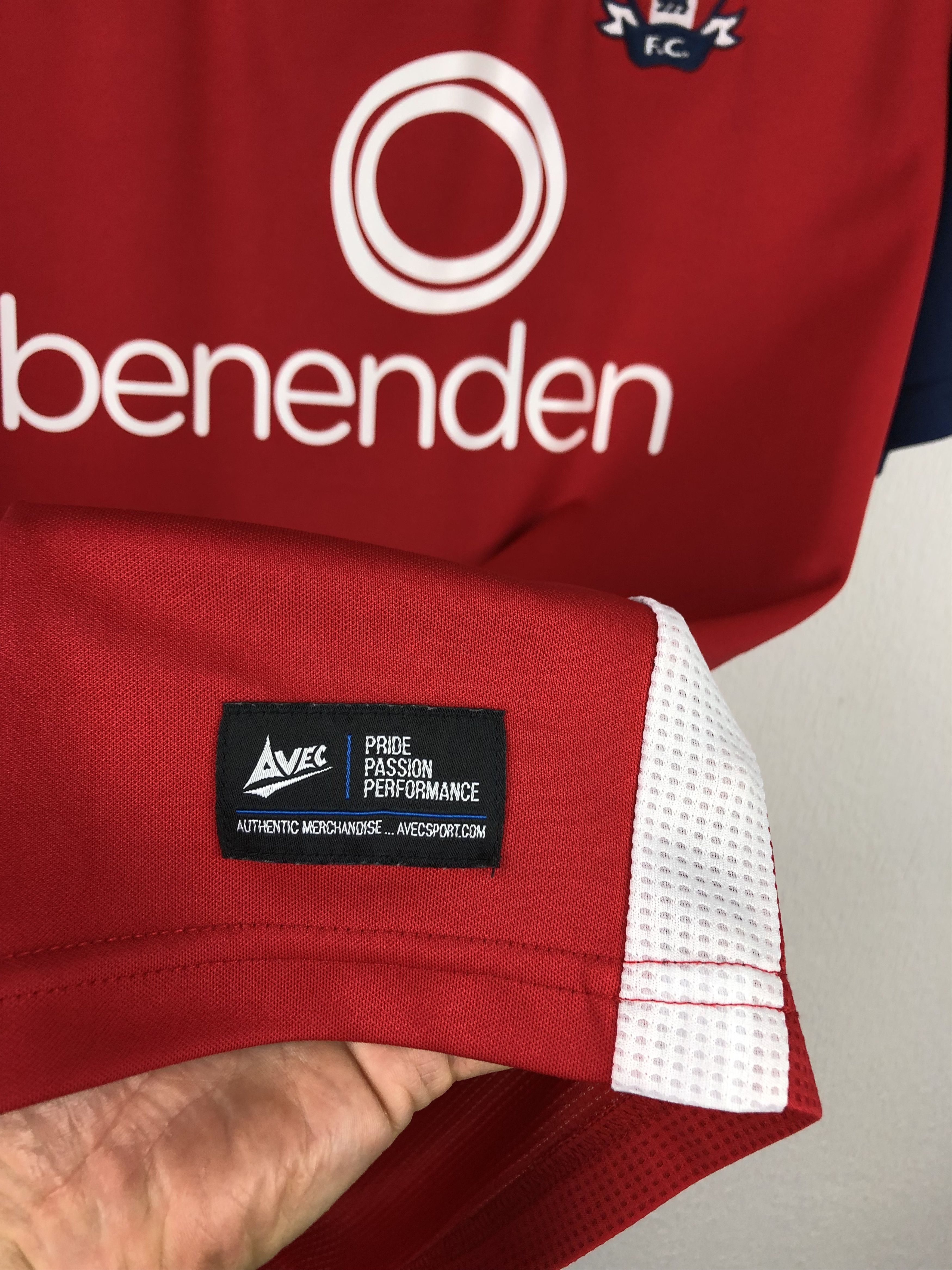 Other York City Home football shirt 2017 Soccer Red Jersey Trikot Size US M / EU 48-50 / 2 - 5 Thumbnail