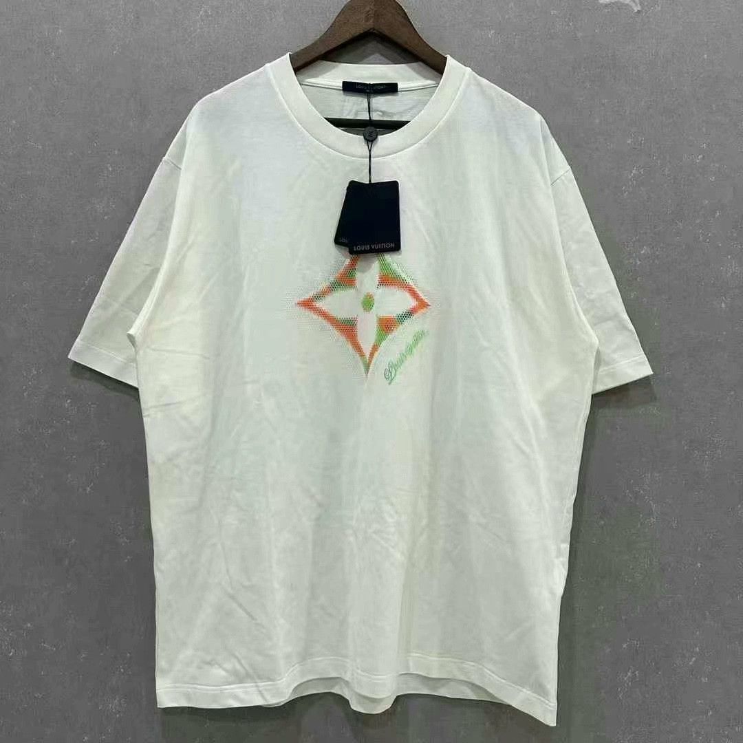 Louis Vuitton Louis Vuitton White Clover Short Sleeve Shirt Size L / US 10 / IT 46 - 1 Thumbnail