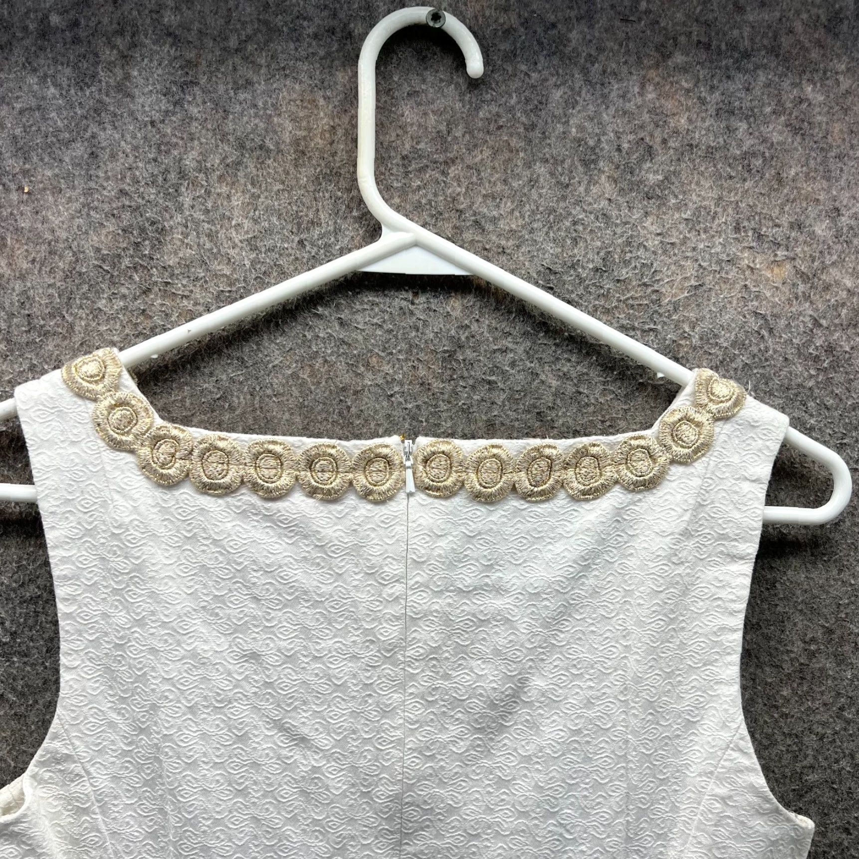 Lilly Pulitzer Lilly Pulitzer Dress Womens Small White Sleeveless Cotton Blend Embroidered Size S / US 4 / IT 40 - 7 Thumbnail