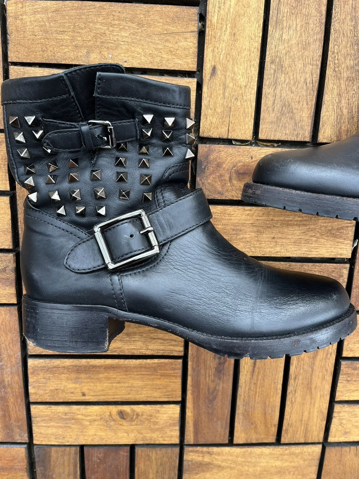 Valentino valentino vinatge boots Size US 9 / IT 39 - 2 Thumbnail
