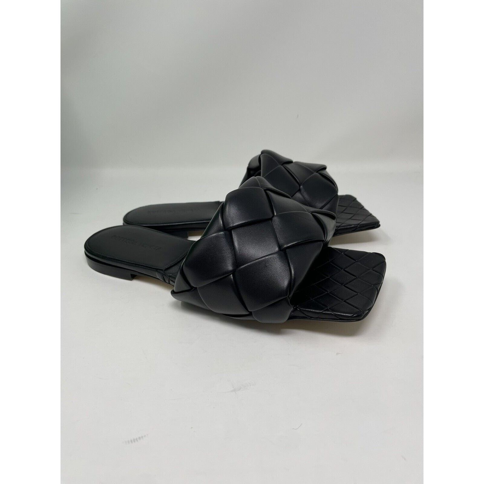Bottega Veneta Bottega Veneta Flat Puffy Lido 38.5 Size US 8.5 / IT 38.5 - 7 Thumbnail