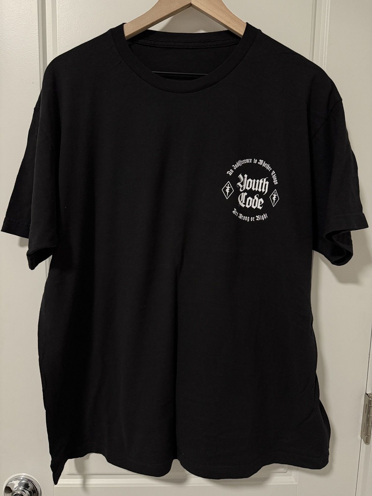Band Tees YOUTH CODE Size US XL / EU 56 / 4 - 1 Thumbnail