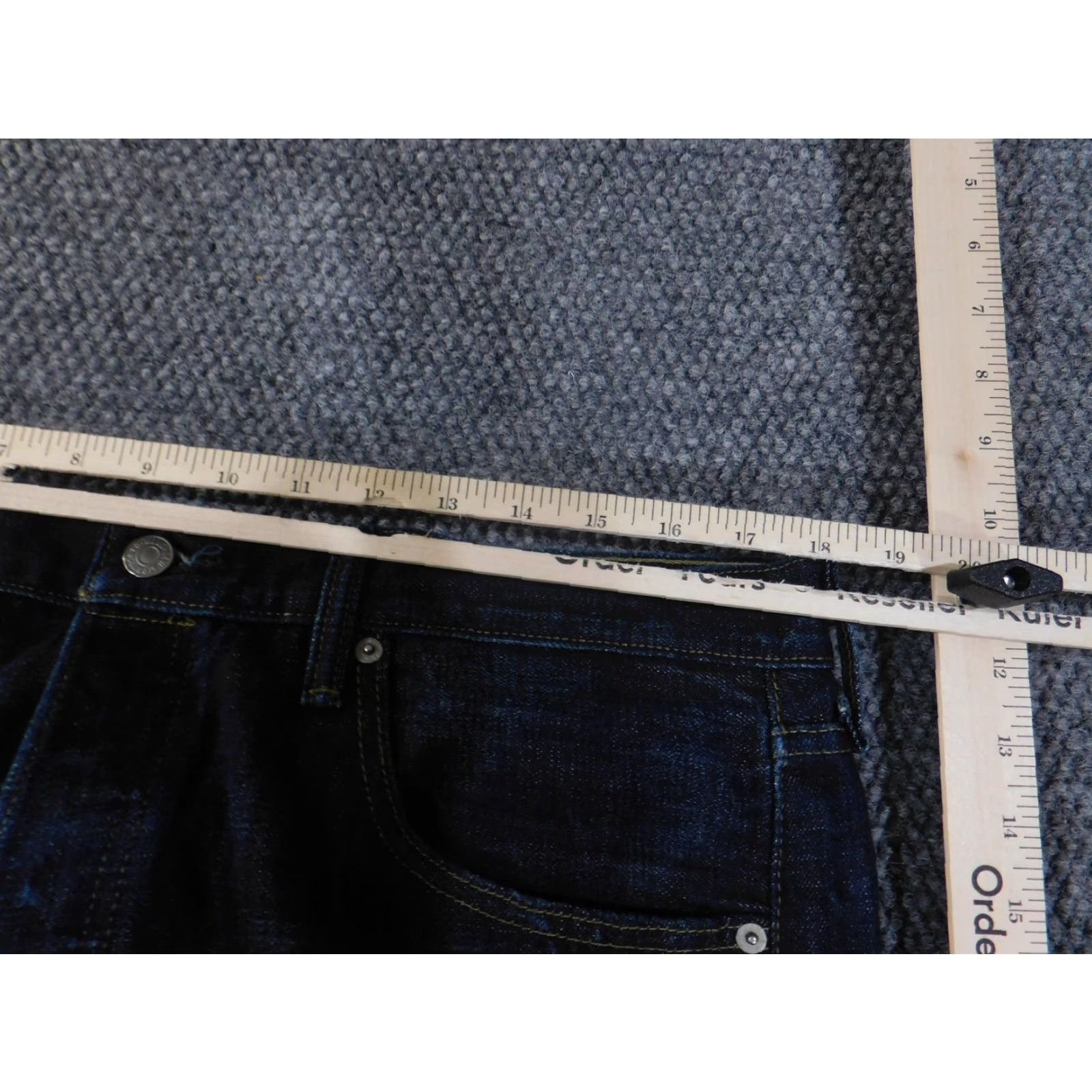 Levi's VINTAGE Levis 501 Jeans Mens 38x30 Dark Blue Denim Straight Leg Button Fly 501 W38 L30 Mens Jeans 100% Cotton Size US 38 / EU 54 - 4 Thumbnail