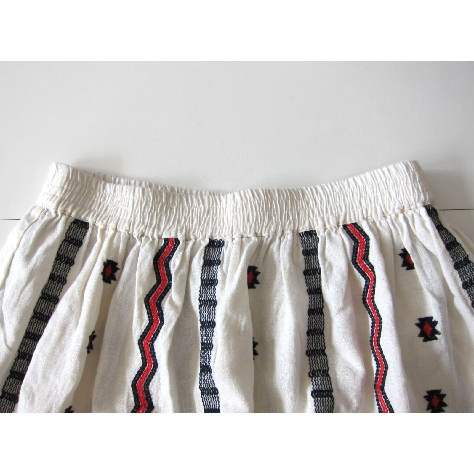 Ann Taylor Ann Taylor Loft Skirt Women S Ivory Peasant Linen Cotton Embroidered Short Small Size 28" / US 6 / IT 42 - 5 Thumbnail