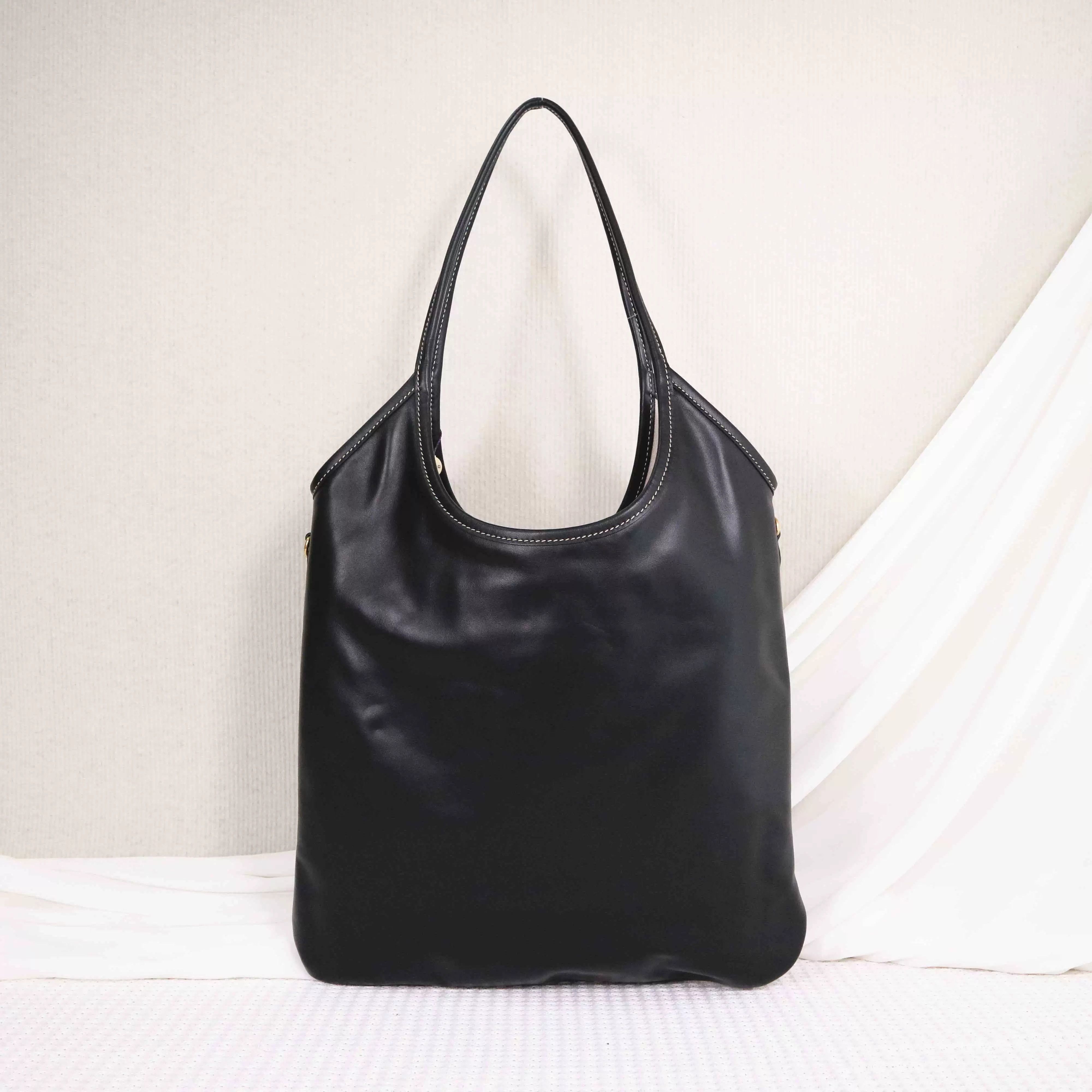 Miu Miu Miu Miu Ivy Black Shoulder Tote Bag Size ONE SIZE - 2 Thumbnail