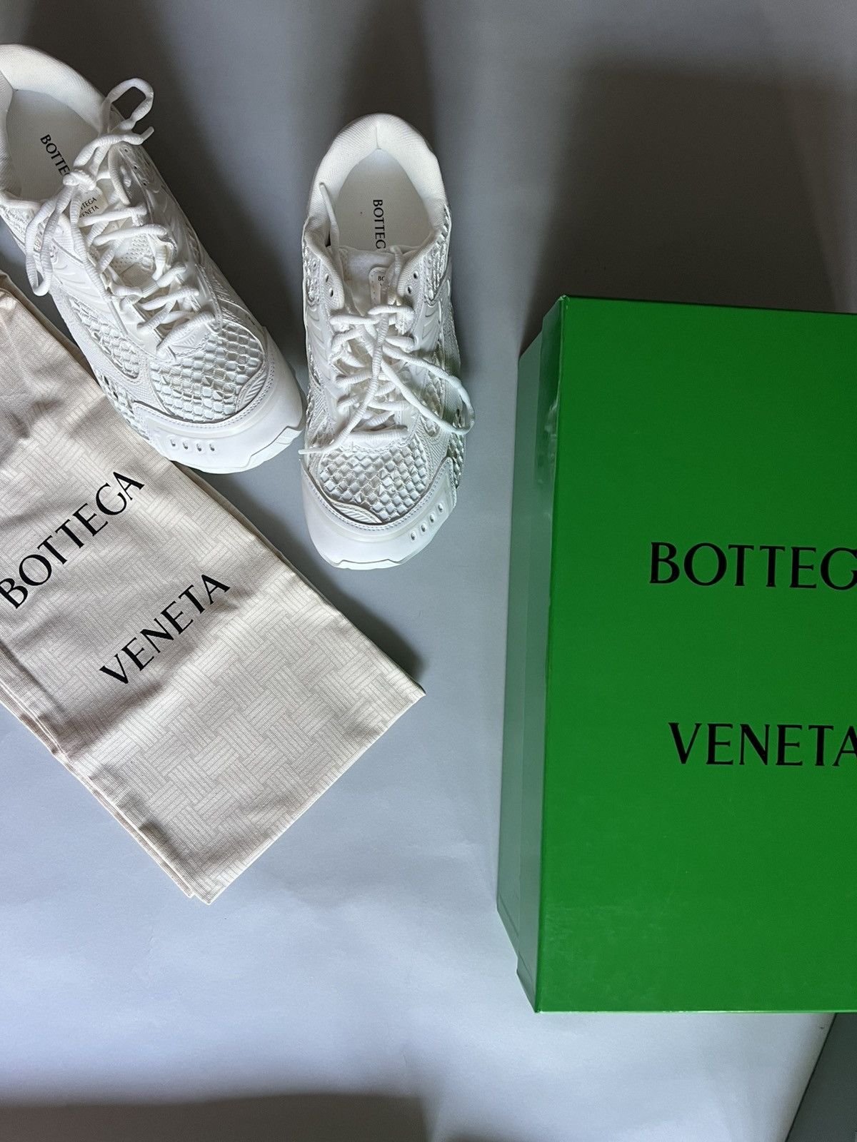 Bottega Veneta Orbit Suede Sneakers in white Size US 7 / IT 37 - 3 Thumbnail