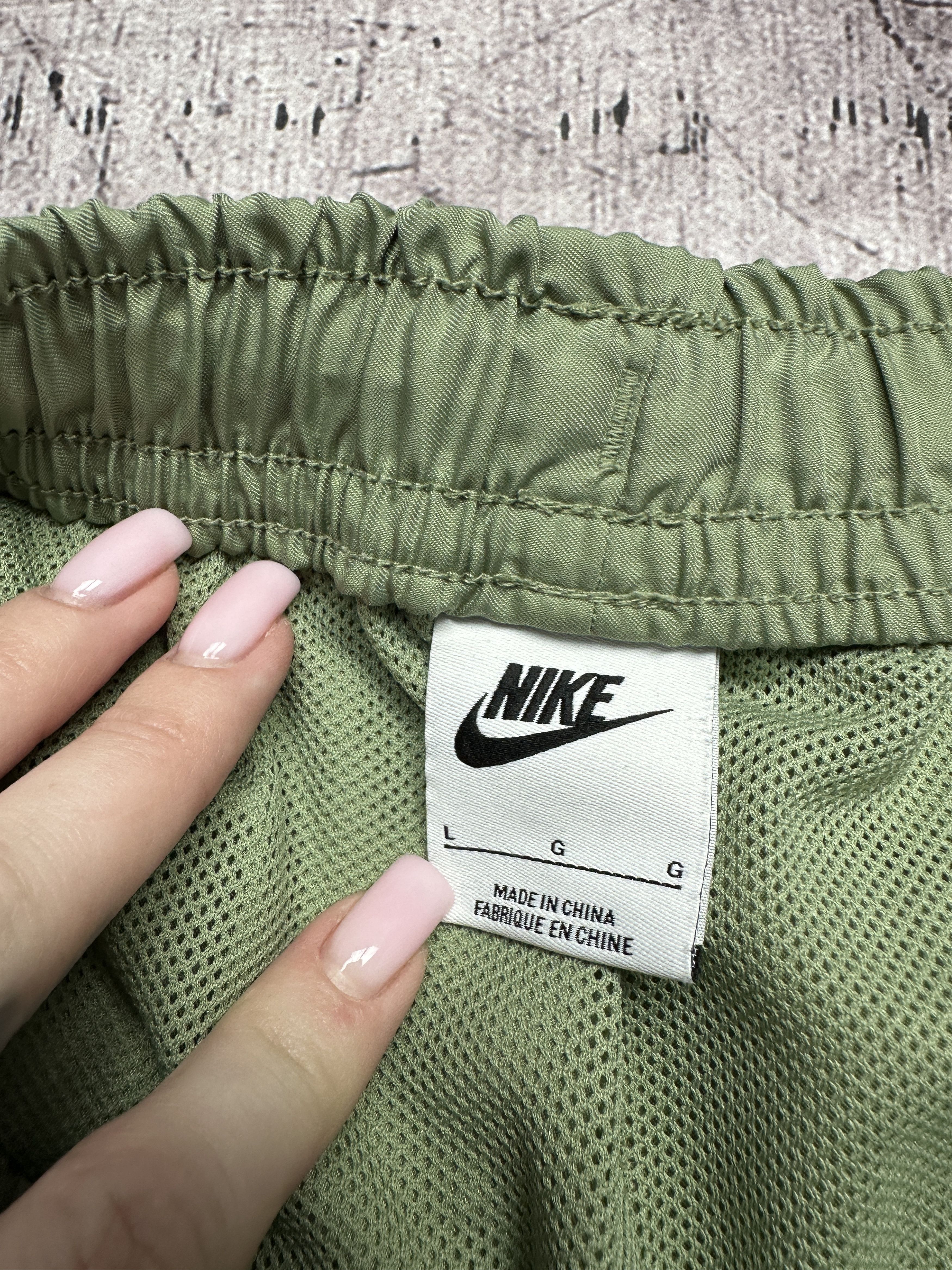 Nike Nike Mens Nylon Shorts Size US 34 / EU 50 - 4 Thumbnail