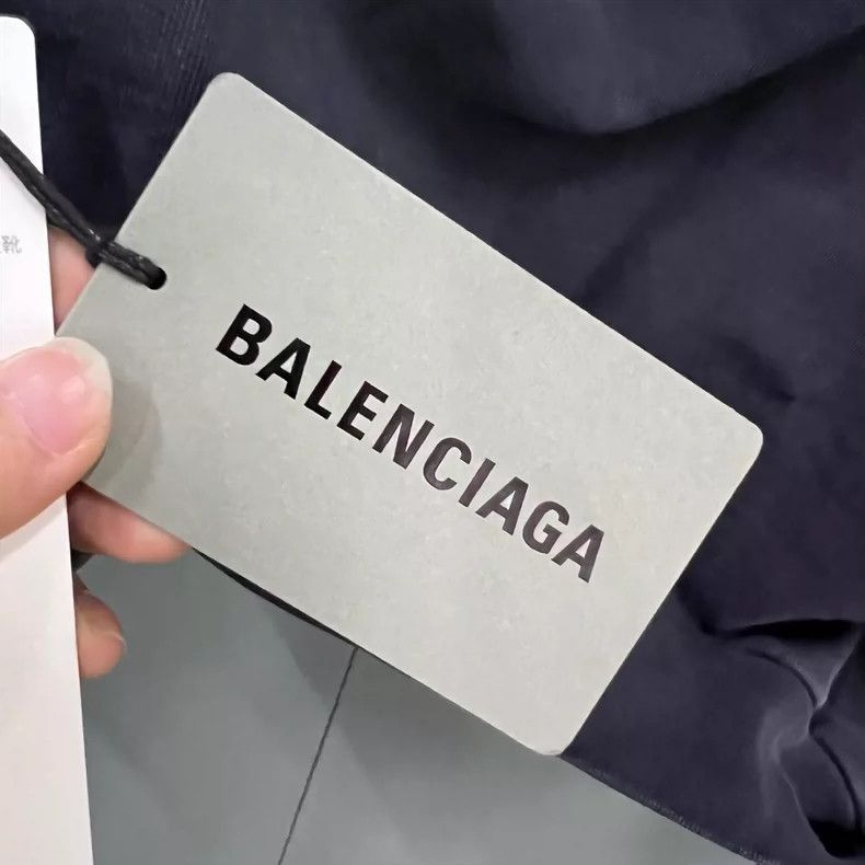 Balenciaga Balenciaga Embroidered side monogram logo hoodie Size US XL / EU 56 / 4 - 5 Thumbnail