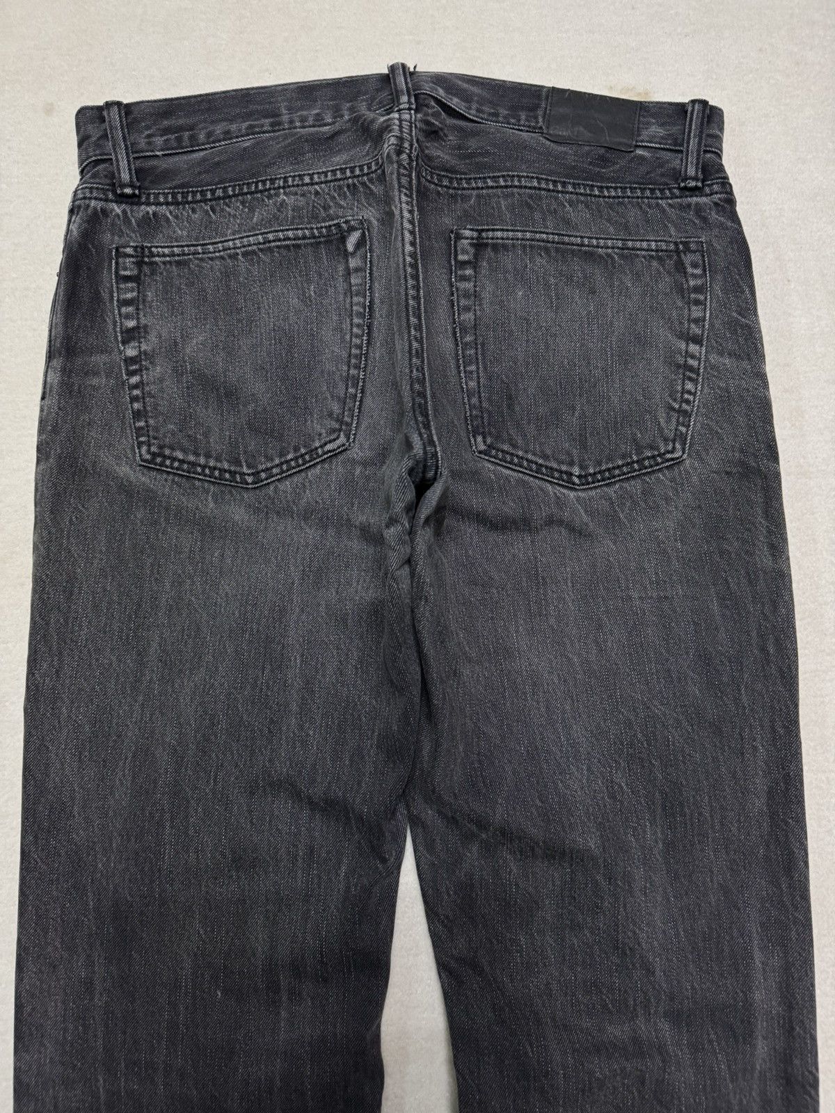 Japanese Brand VINTAGE 2000s GAP THRASHED SICK FADED DISTRESS STRAIGHT JEAN Size US 32 / EU 48 - 14 Thumbnail