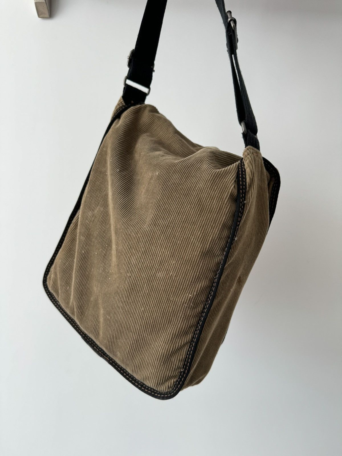 Diesel × Vintage Vintage Y2K Diesel Avant Garde Corduroy Crossbody Bag Size ONE SIZE - 6 Thumbnail