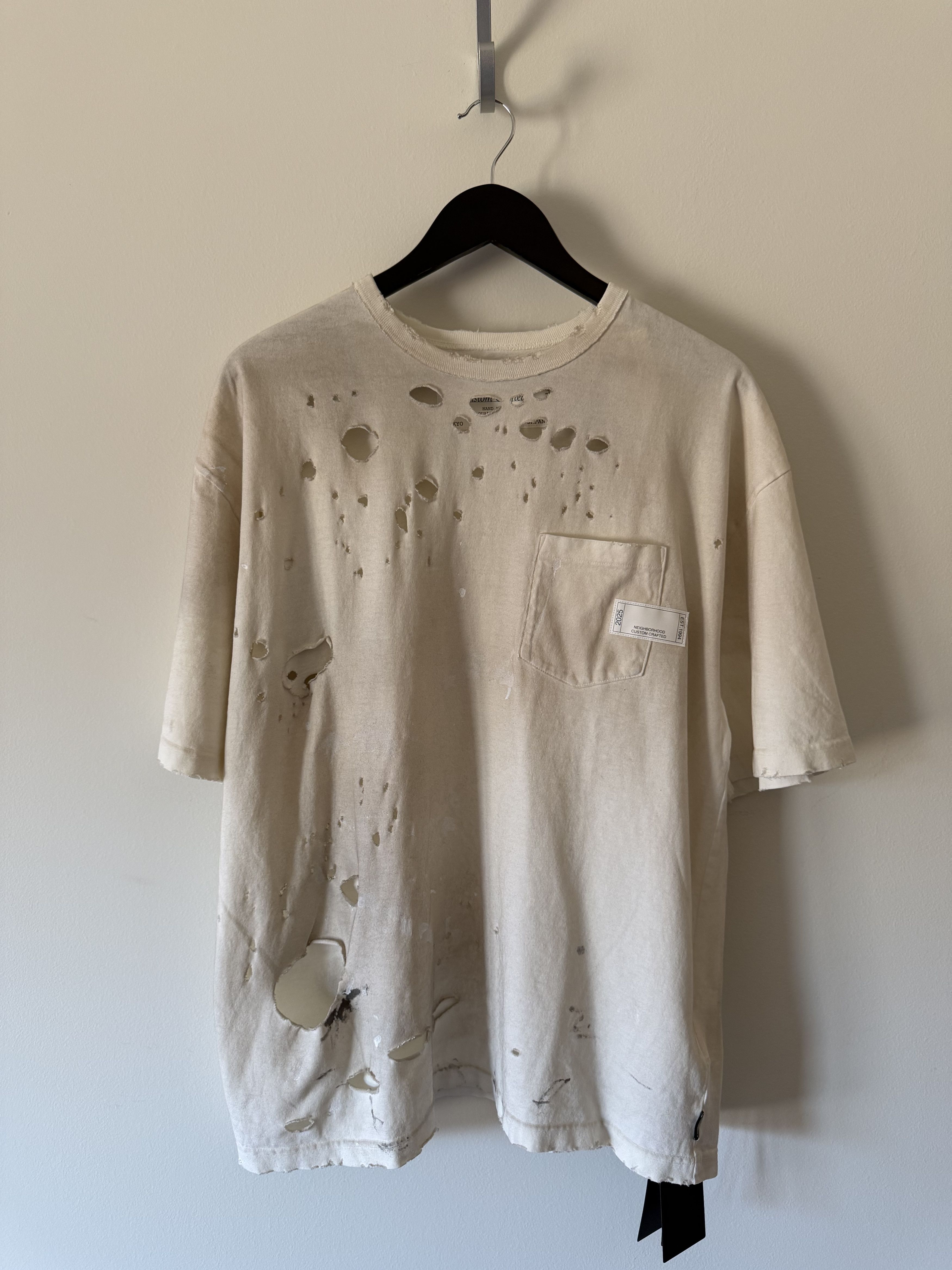 Neighborhood Neighborhood Savage Distressed Tee in White Size US L / EU 52-54 / 3 - 1 Thumbnail