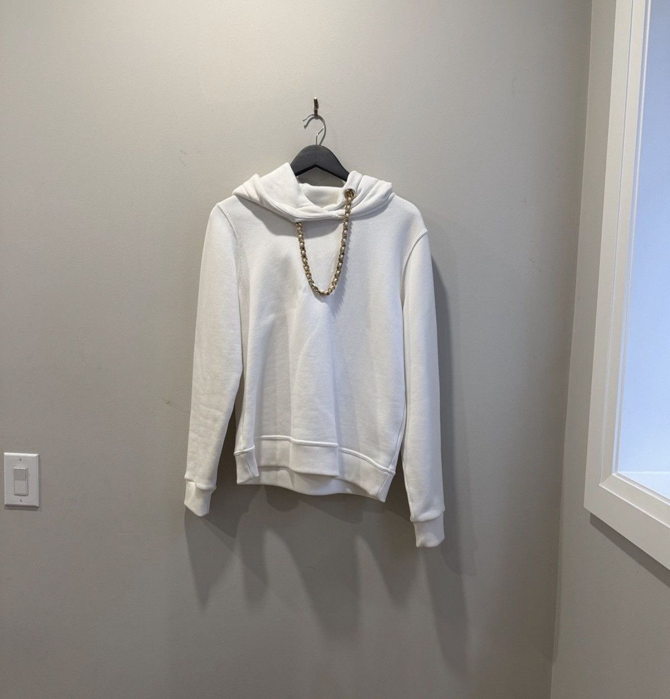 Burberry Burberry Hoodie with Gold Chain Size XS / US 0-2 / IT 36-38 - 1 Thumbnail