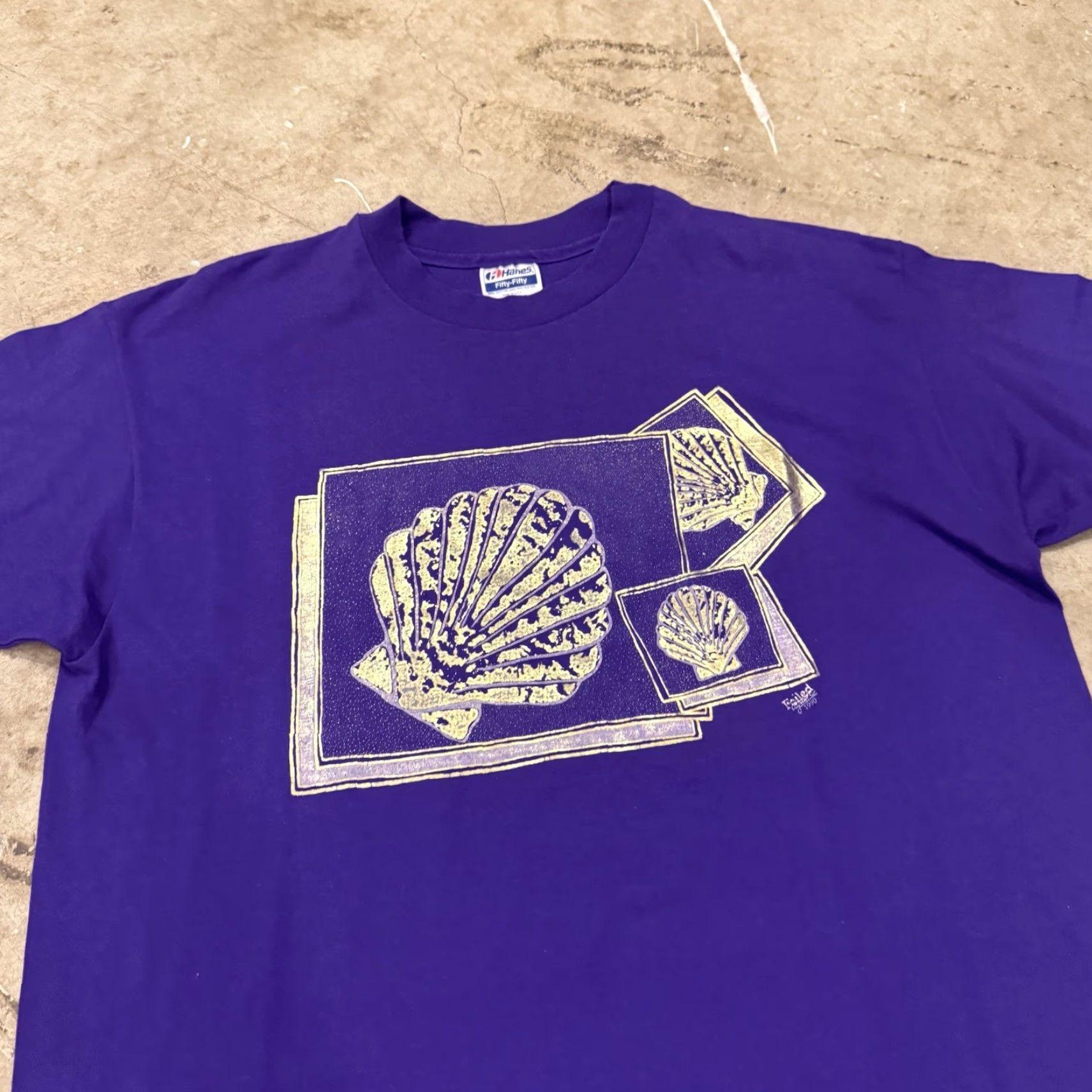 Hanes VINTAGE Seashell Nature Graphic Shirt Mens XL Hanes Purple Hanes Purple Seashell Nature Graphic Shirt XL Mens Vintage 90s Size US XL / EU 56 / 4 - 5 Thumbnail