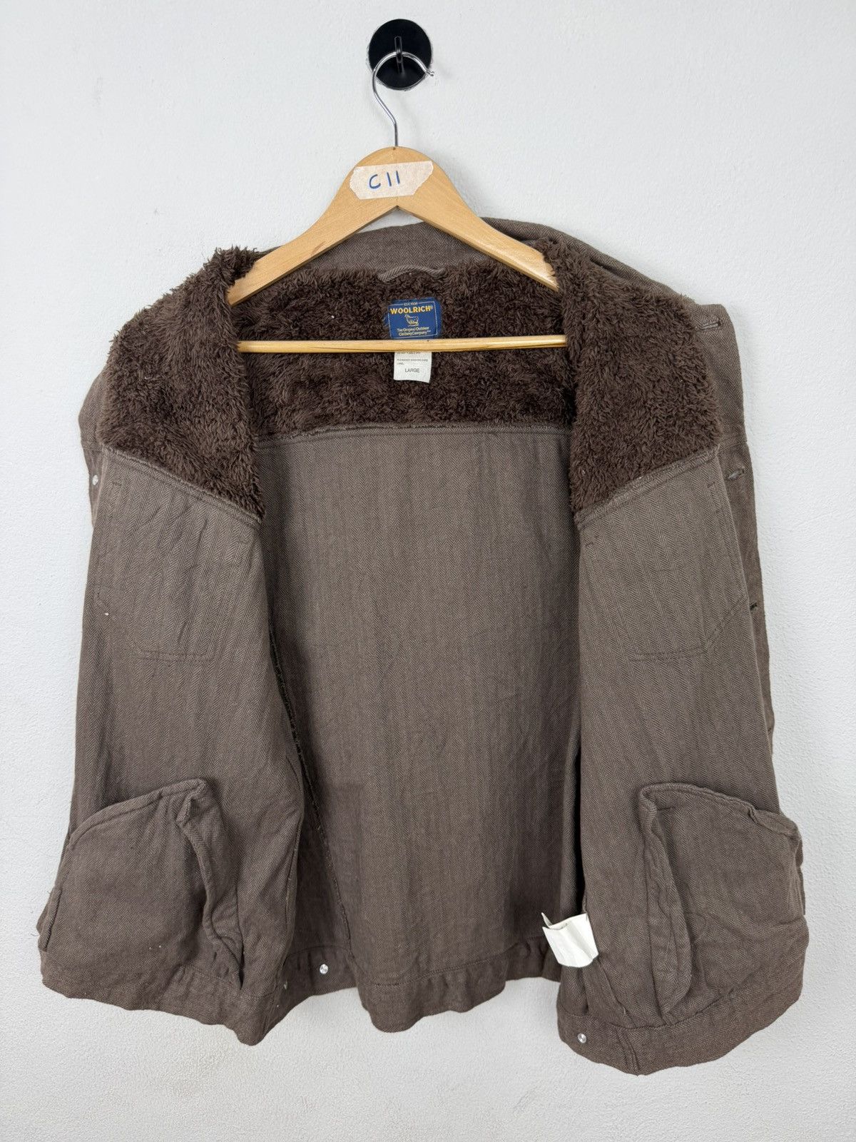 Woolrich Woolen Mills VINTAGE Woolrich Herringbone Sherpa-Lined Trucker Jacket Size US L / EU 52-54 / 3 - 10 Thumbnail