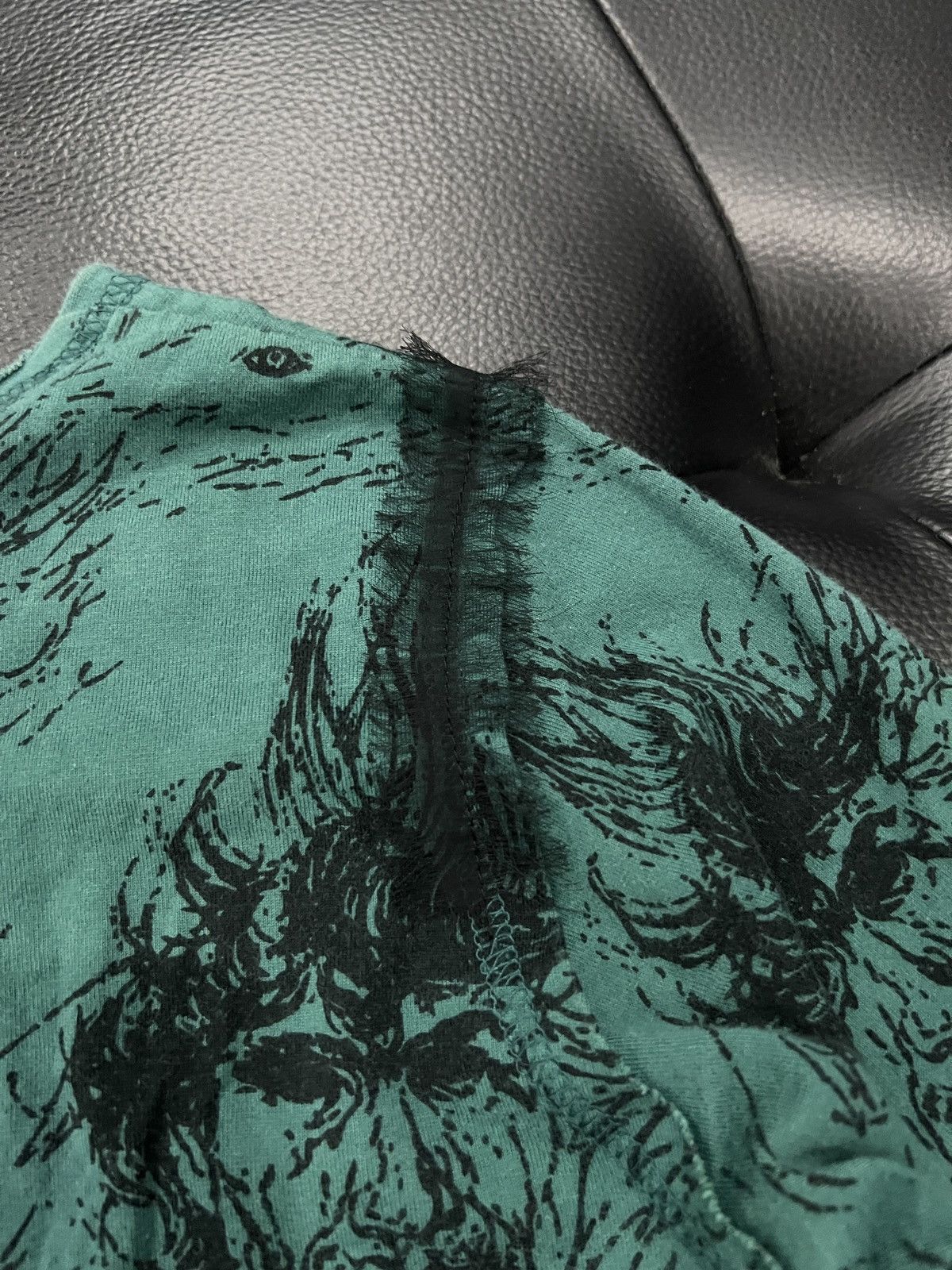 Undercover Undercover AW02 “Witches Cell Division” Portrait Top Size US S / EU 44-46 / 1 - 9 Thumbnail