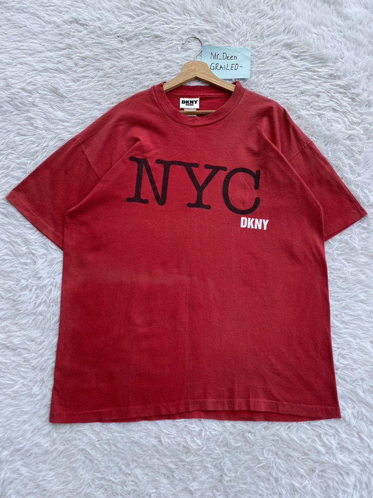 DKNY Rare Vintage NYC DKNY Tshirt Size US L / EU 52-54 / 3 - 1 Thumbnail
