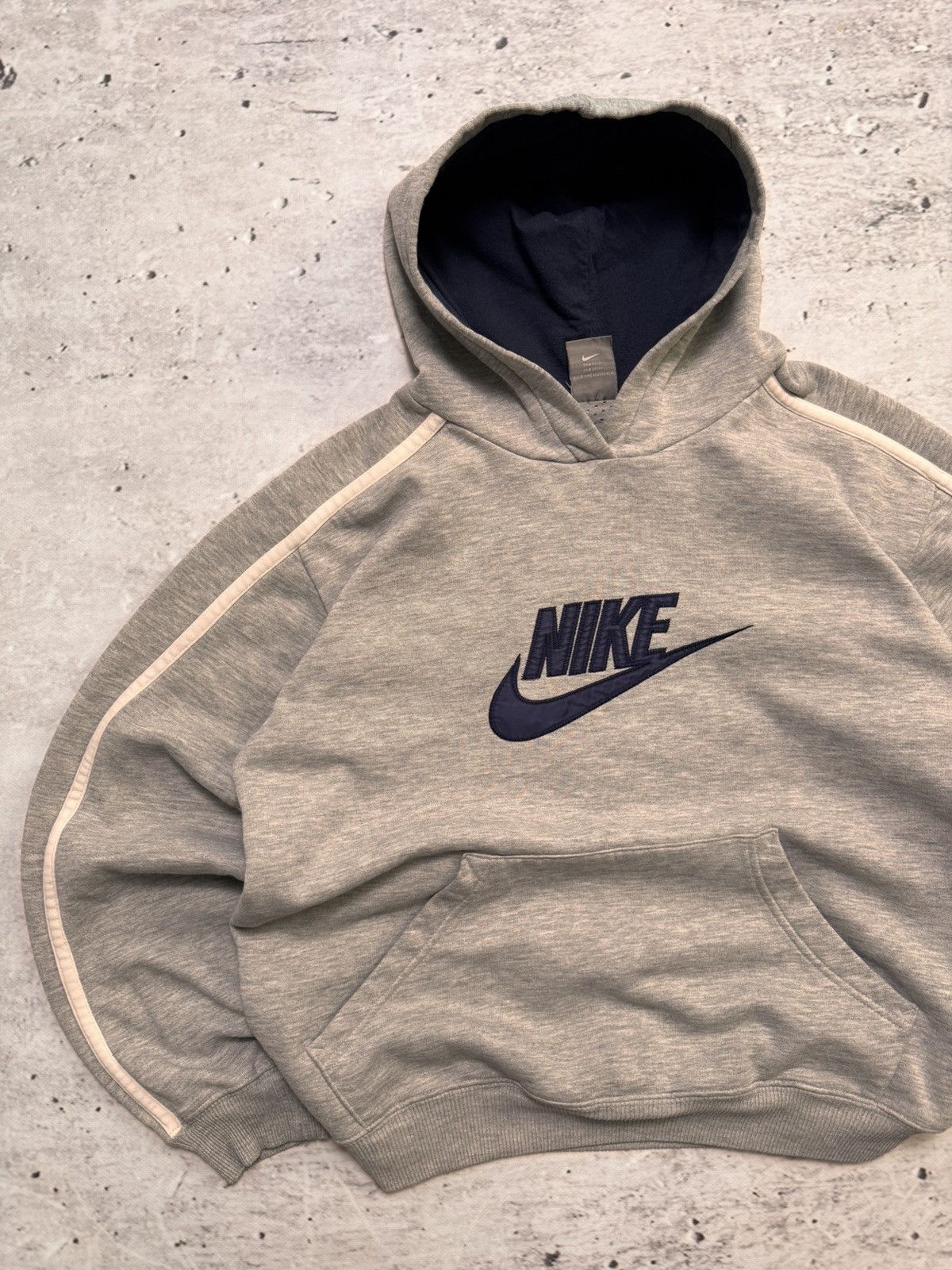 Nike × Vintage NIKE VINTAGE CENTER LOGO OVERSIZE BOXY HOODIE Size US M / EU 48-50 / 2 - 2 Thumbnail
