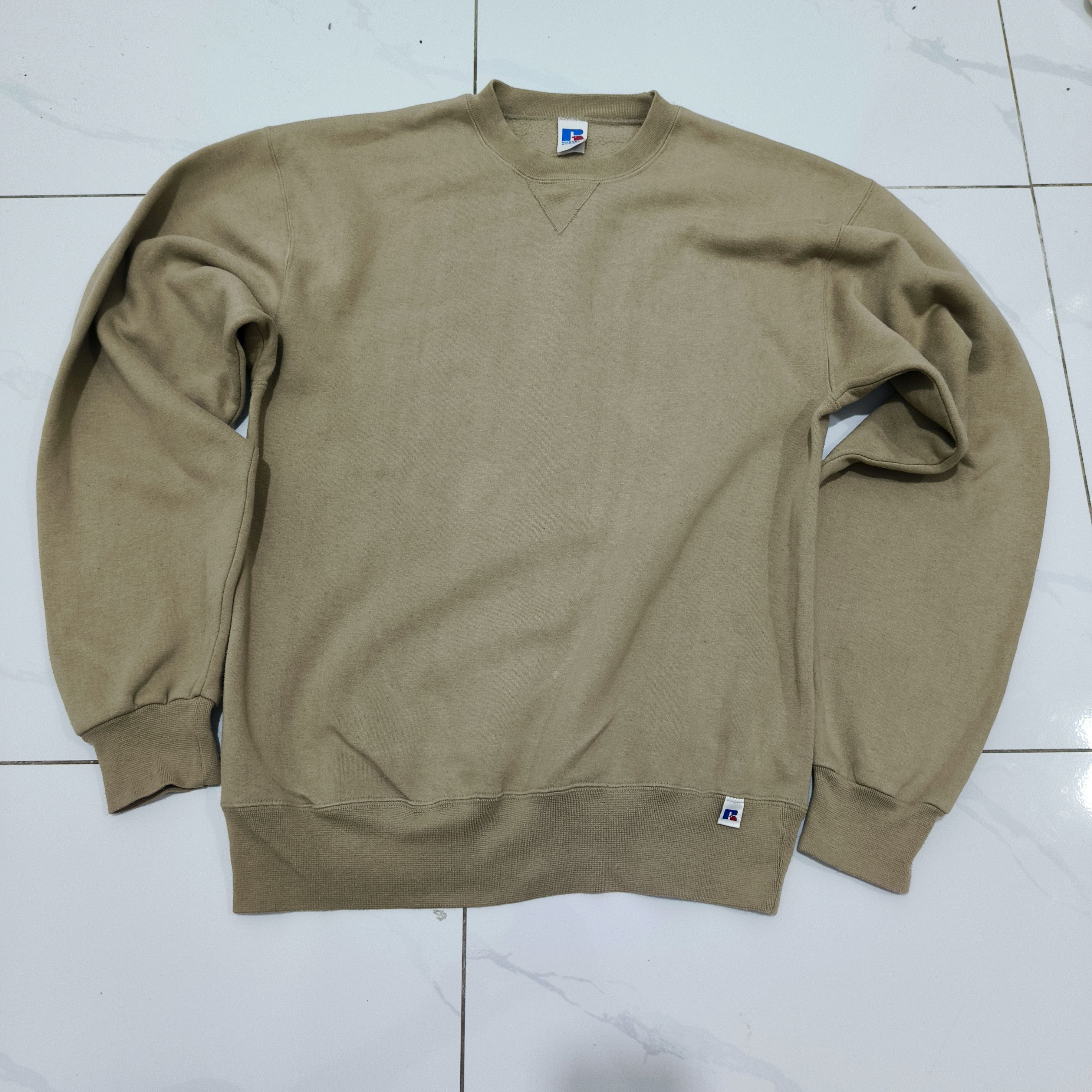 Russell Athletic Vintage Russell Athletic USA Made Crewneck Sweatshirt L Size US L / EU 52-54 / 3 - 1 Thumbnail