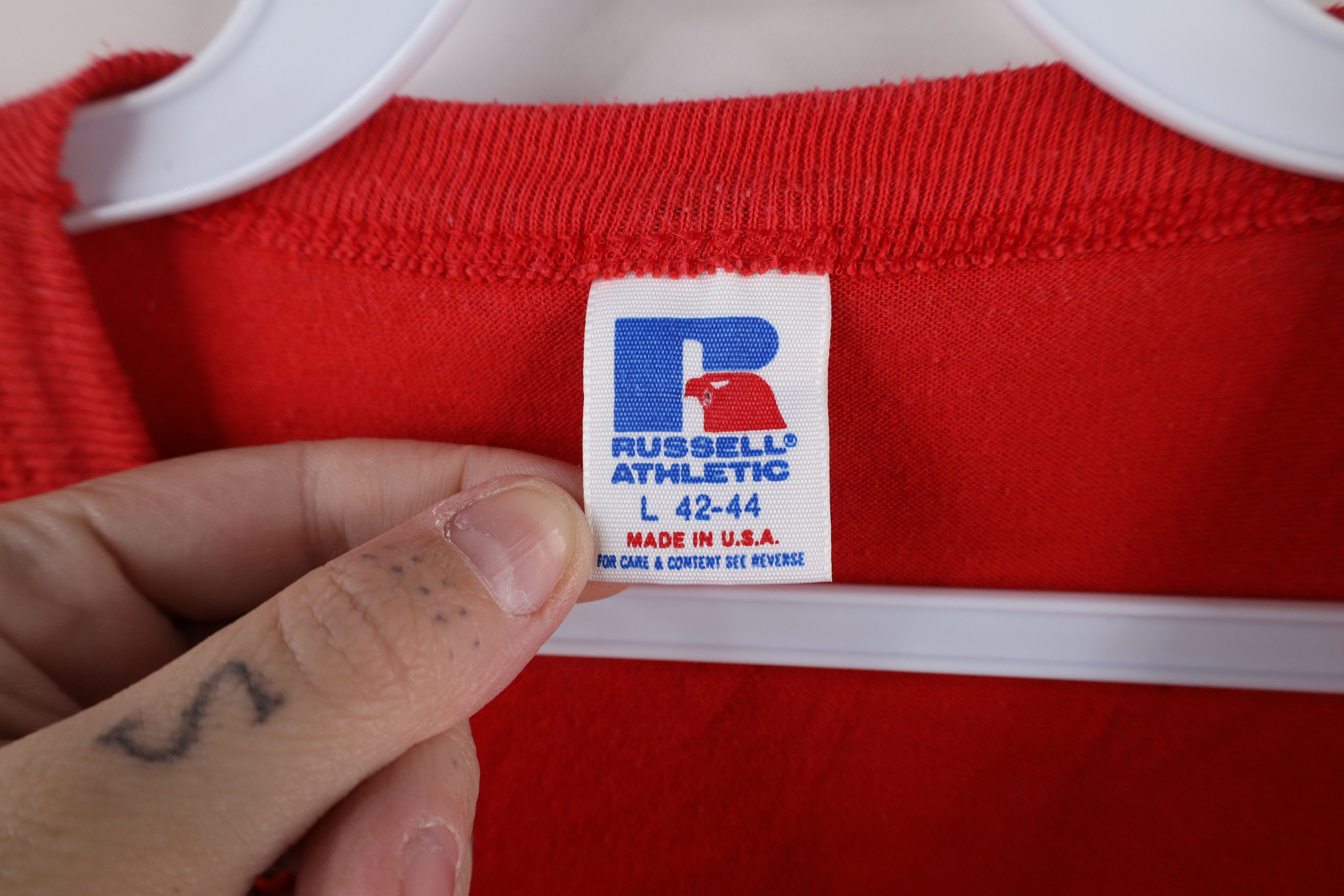 Russell Athletic × Vintage Vintage 90s Russell Athletic Short Sleeve T-Shirt Red USA Size US L / EU 52-54 / 3 - 4 Thumbnail