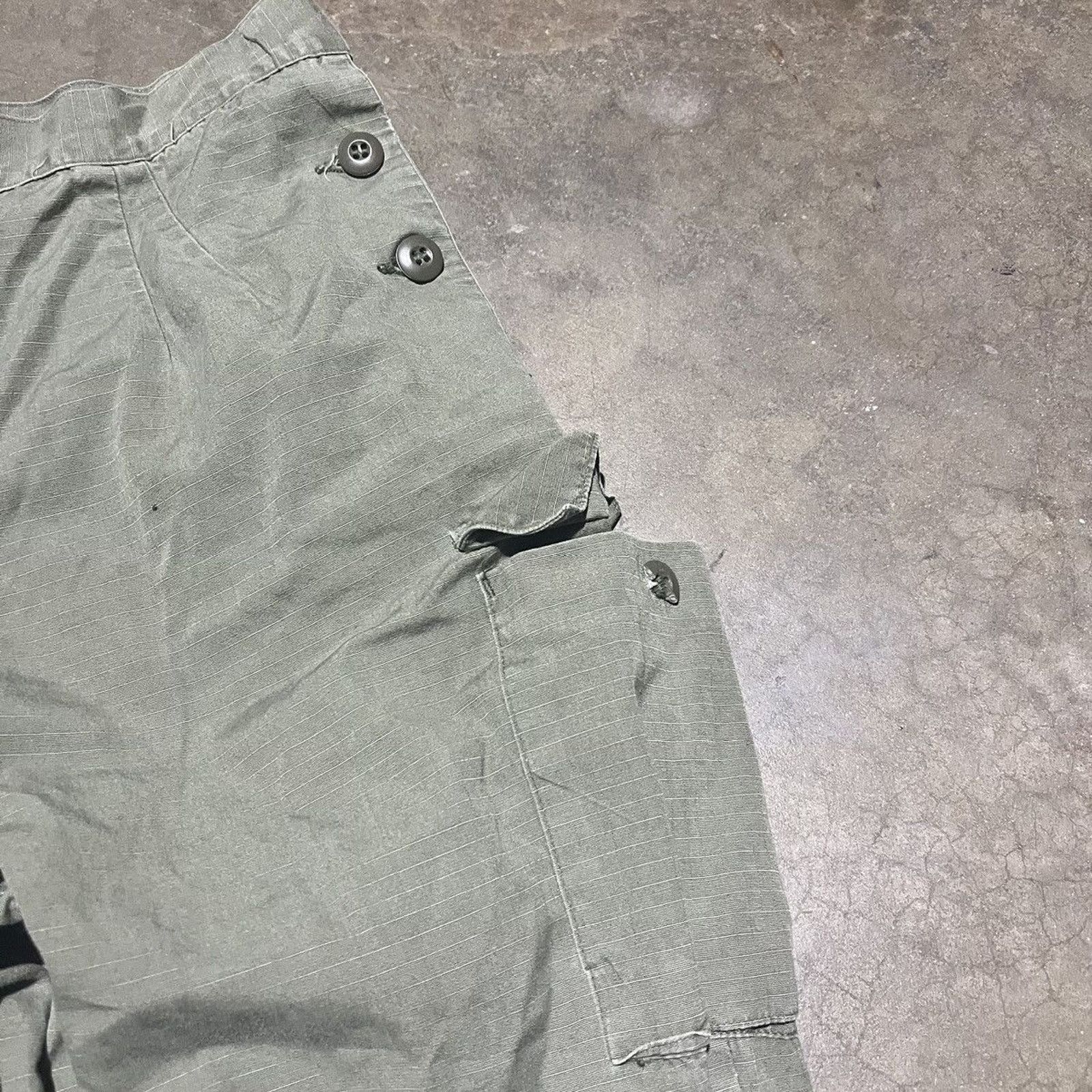 Vintage Vintage 60s US Army Green OG-107 Fatigue Pants 27x32 Size 27" / US 4 / IT 40 - 3 Thumbnail
