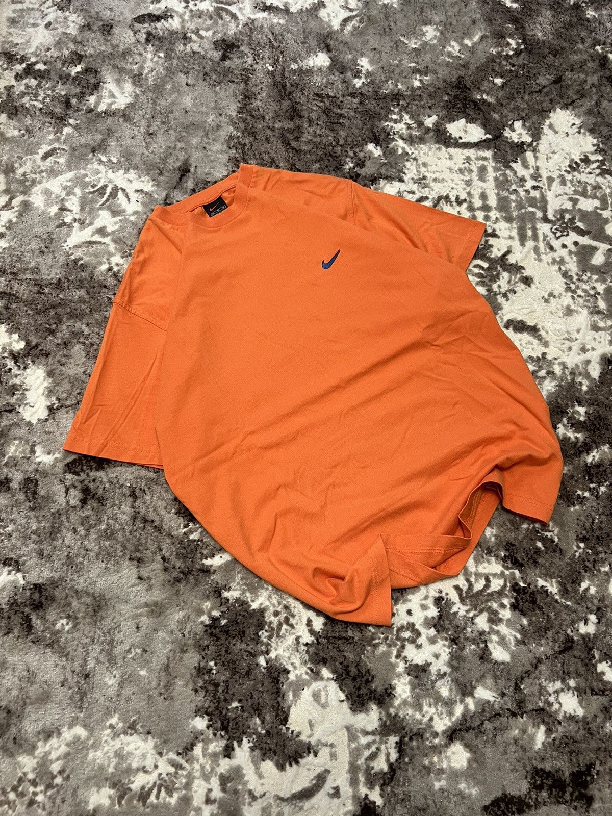 Nike × Vintage Vintage 90s Nike Orange 🍊 Swoosh logo Baggy t shirt Size US L / EU 52-54 / 3 - 2 Thumbnail