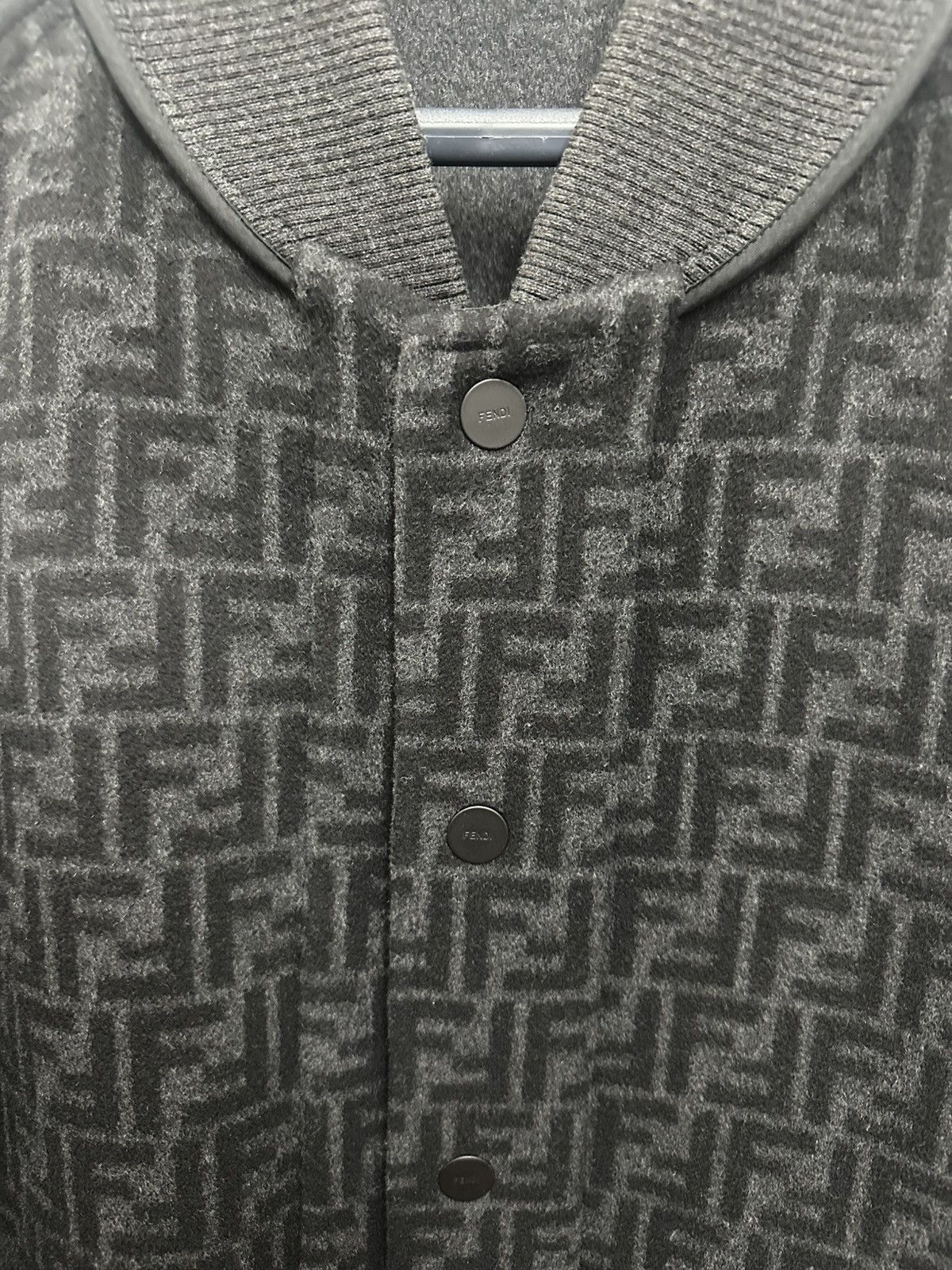Fendi Fendi reversible logo wool oversized jacket M Size US M / EU 48-50 / 2 - 2 Thumbnail